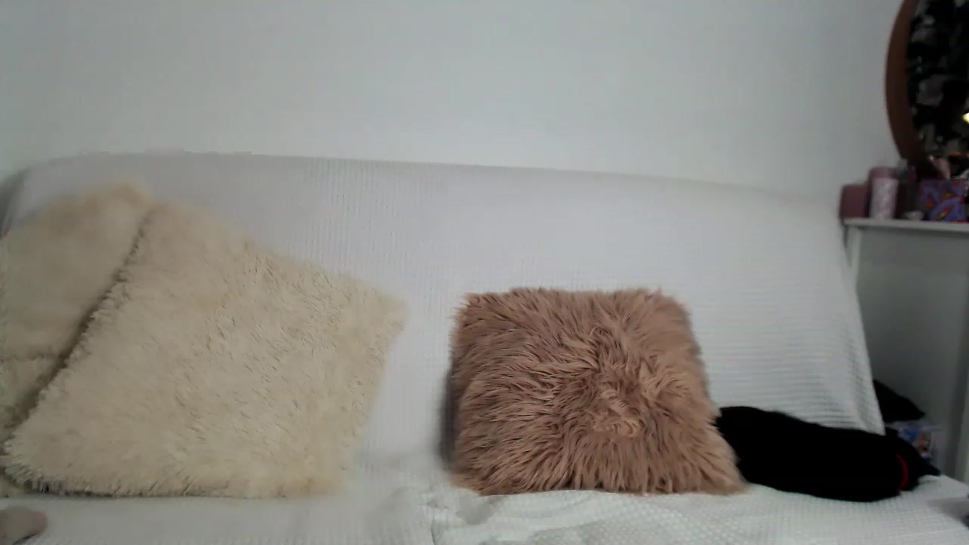 Gallery image thumbnail from HottieEva_'s myfreecams stream on, 12/05/2022, 24:36 image 9 of 20