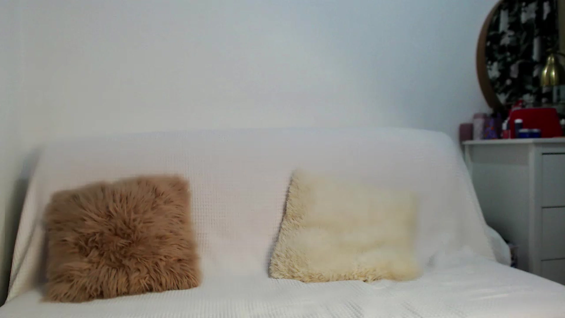 Gallery image thumbnail from HottieEva_'s myfreecams stream on, 12/12/2022, 21:35 image 17 of 20