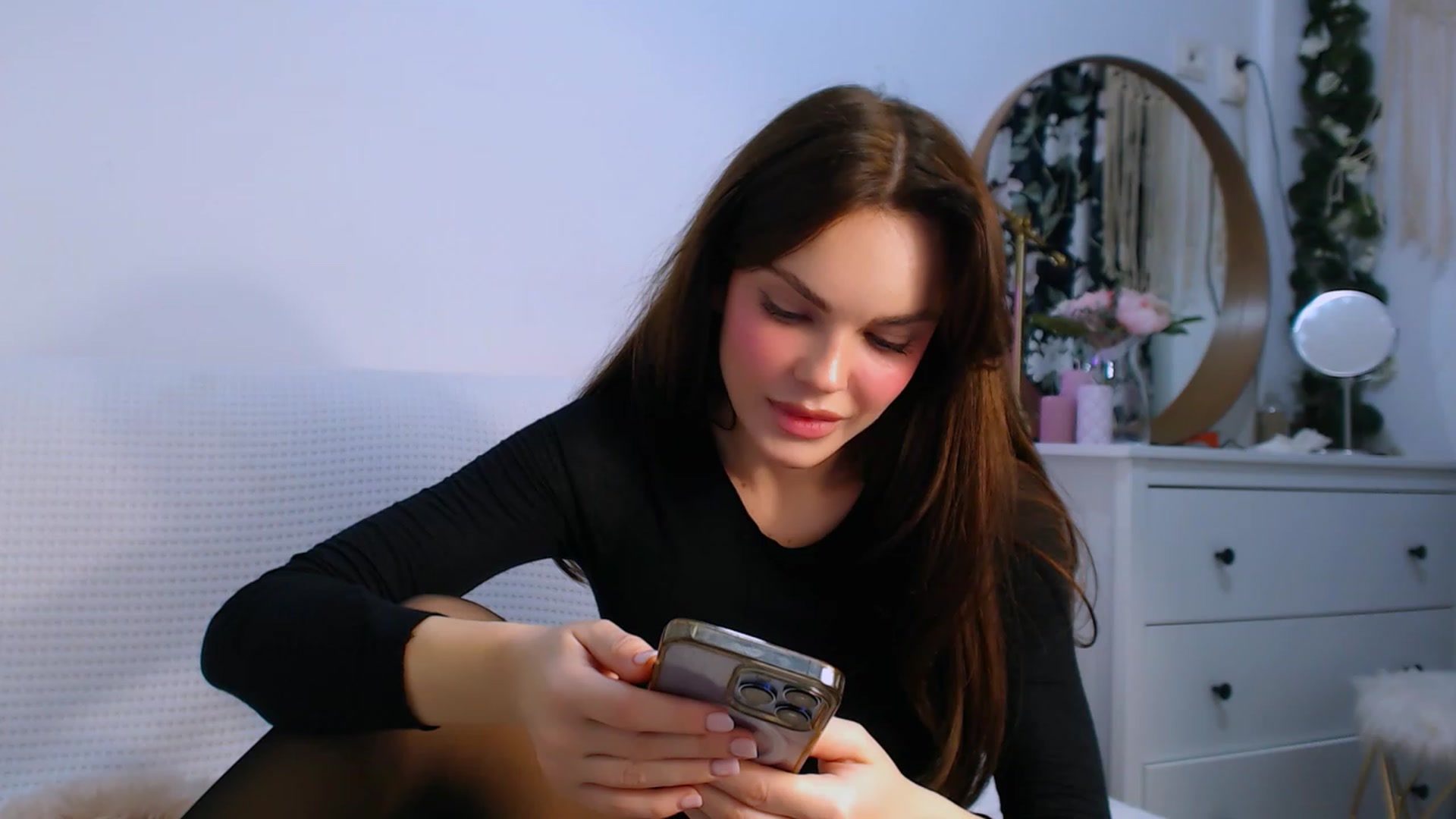 Gallery image thumbnail from HottieEva_'s myfreecams stream on, 03/06/2023, 23:12 image 16 of 20