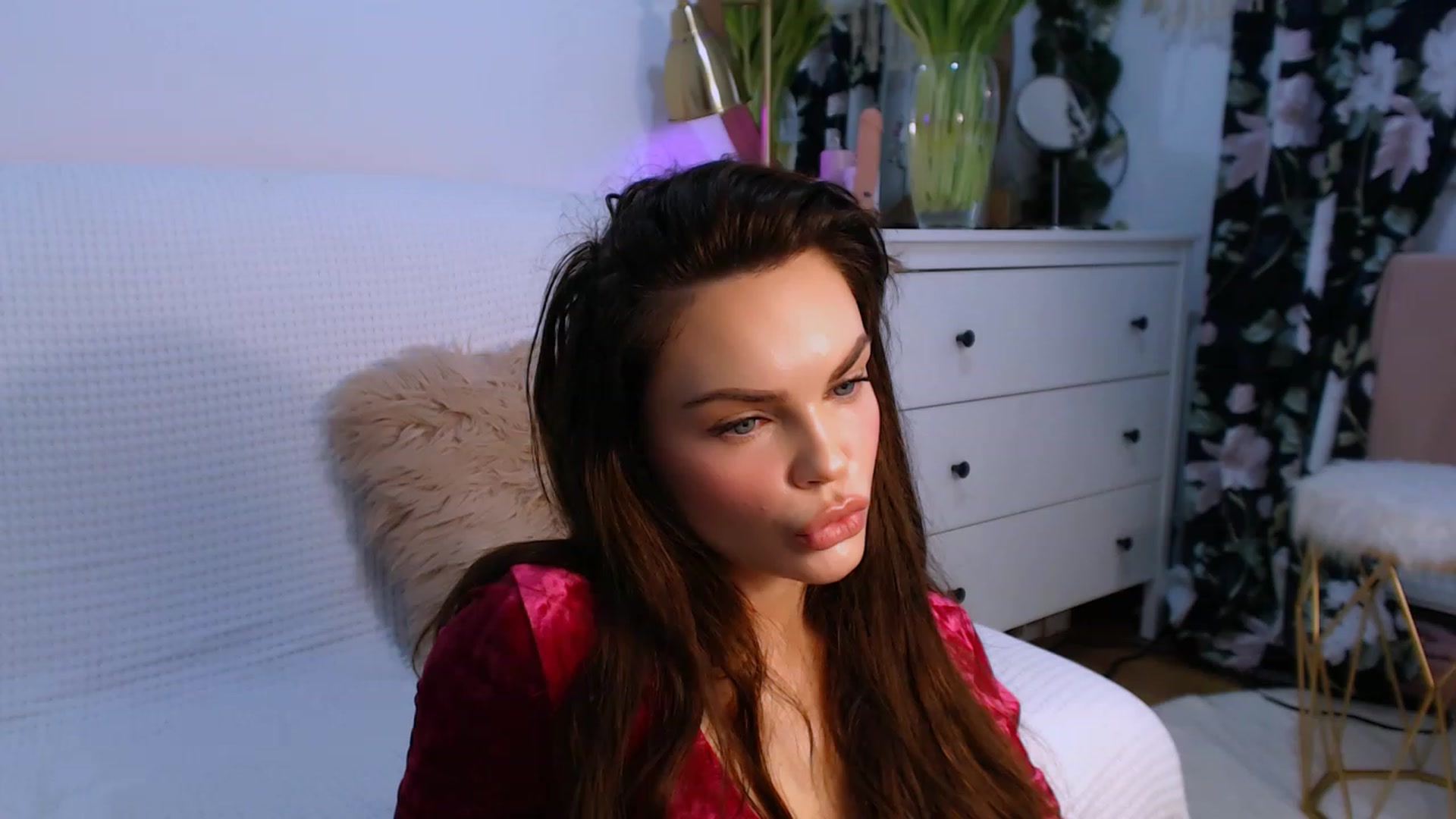 Gallery image thumbnail from HottieEva_'s myfreecams stream on, 03/10/2023, 13:33 image 8 of 20