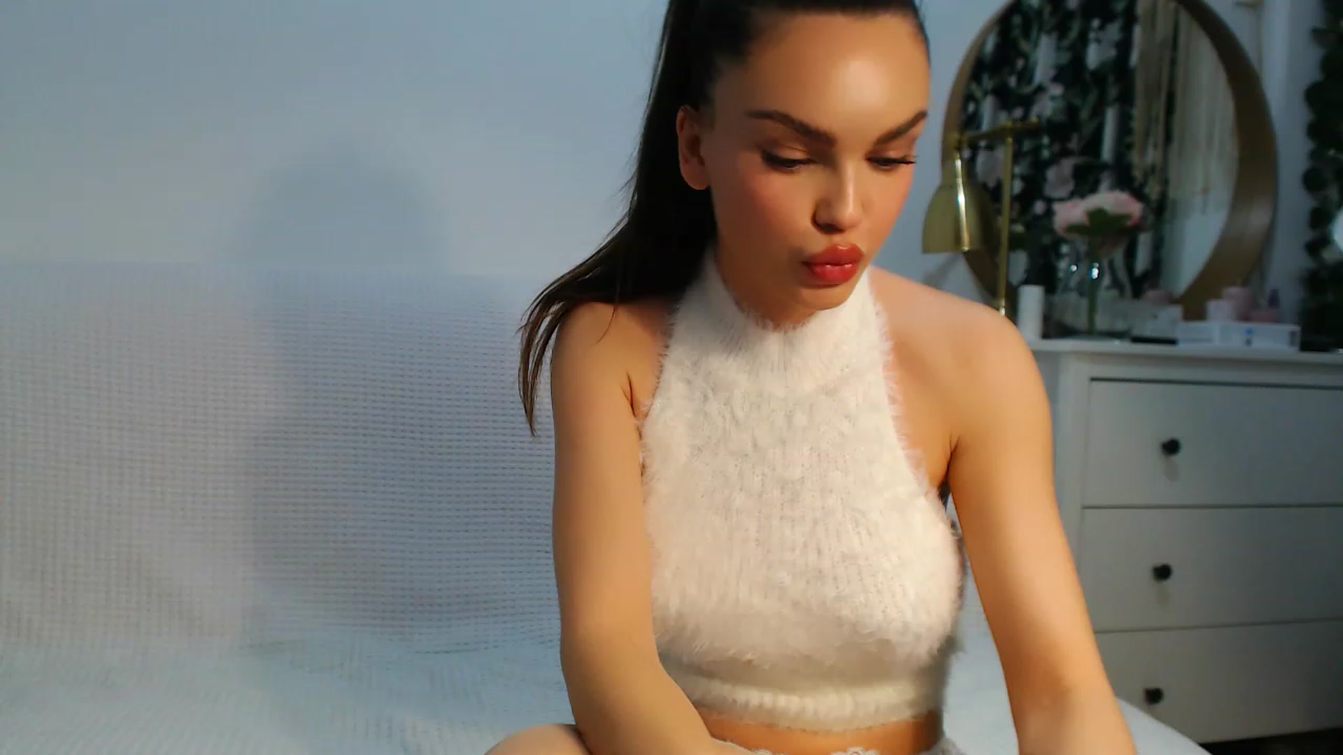 Gallery image thumbnail from HottieEva_'s myfreecams stream on, 04/08/2023, 22:12 image 12 of 20