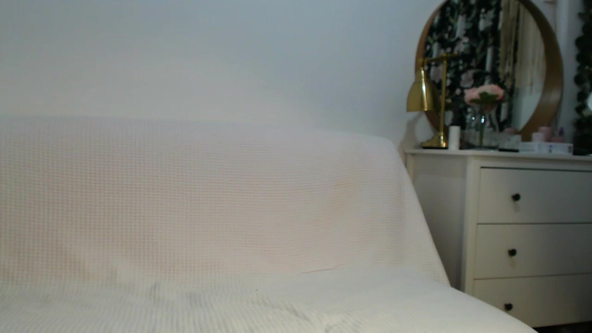 Gallery image thumbnail from HottieEva_'s myfreecams stream on, 04/08/2023, 22:12 image 11 of 20