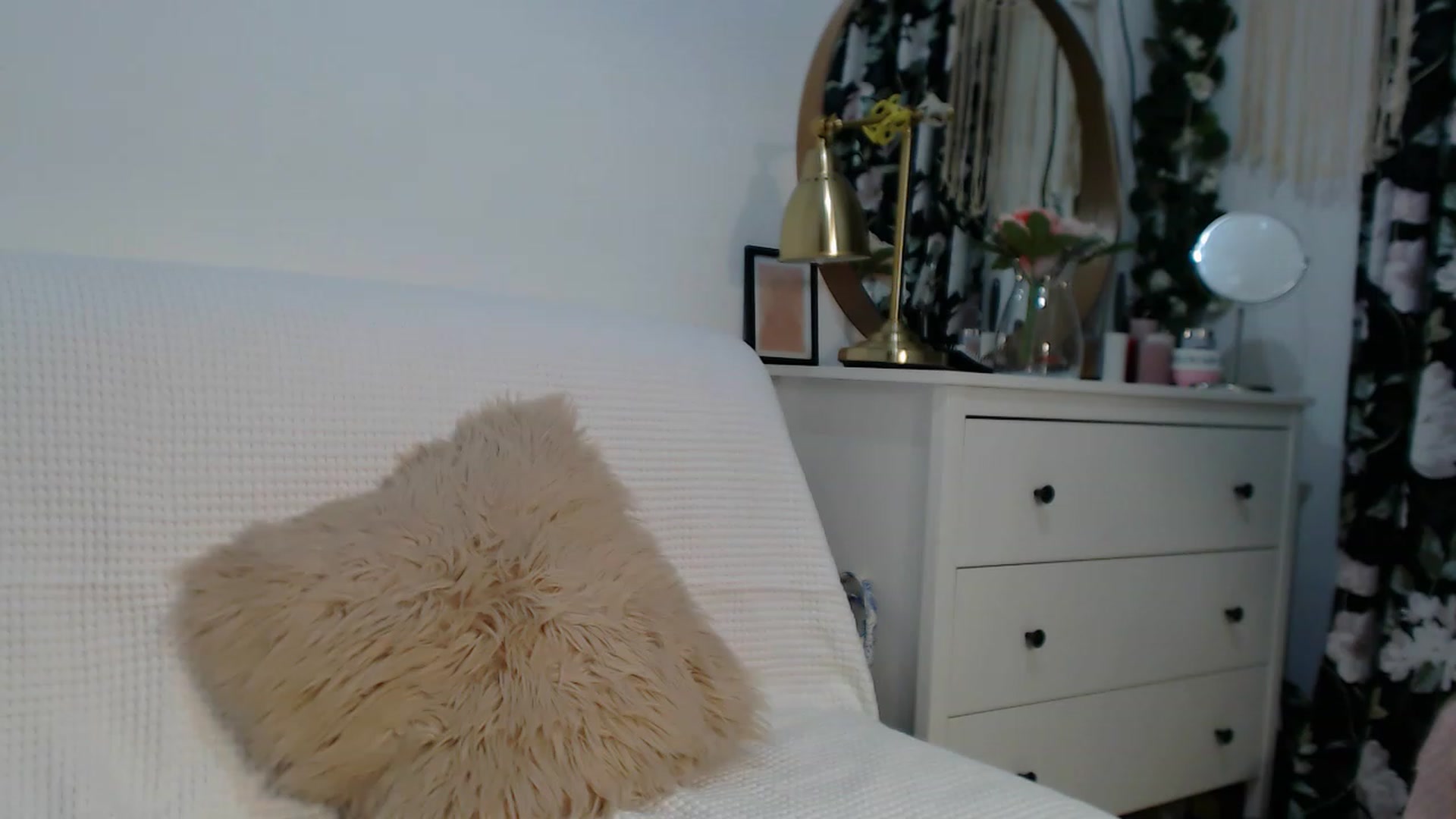 Gallery image thumbnail from HottieEva_'s myfreecams stream on, 08/24/2023, 21:58 image 20 of 20