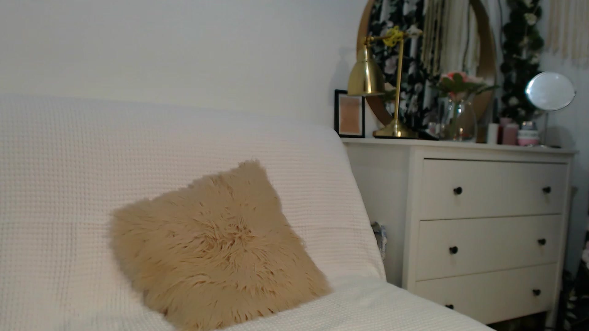 Gallery image thumbnail from HottieEva_'s myfreecams stream on, 08/24/2023, 22:56 image 10 of 20