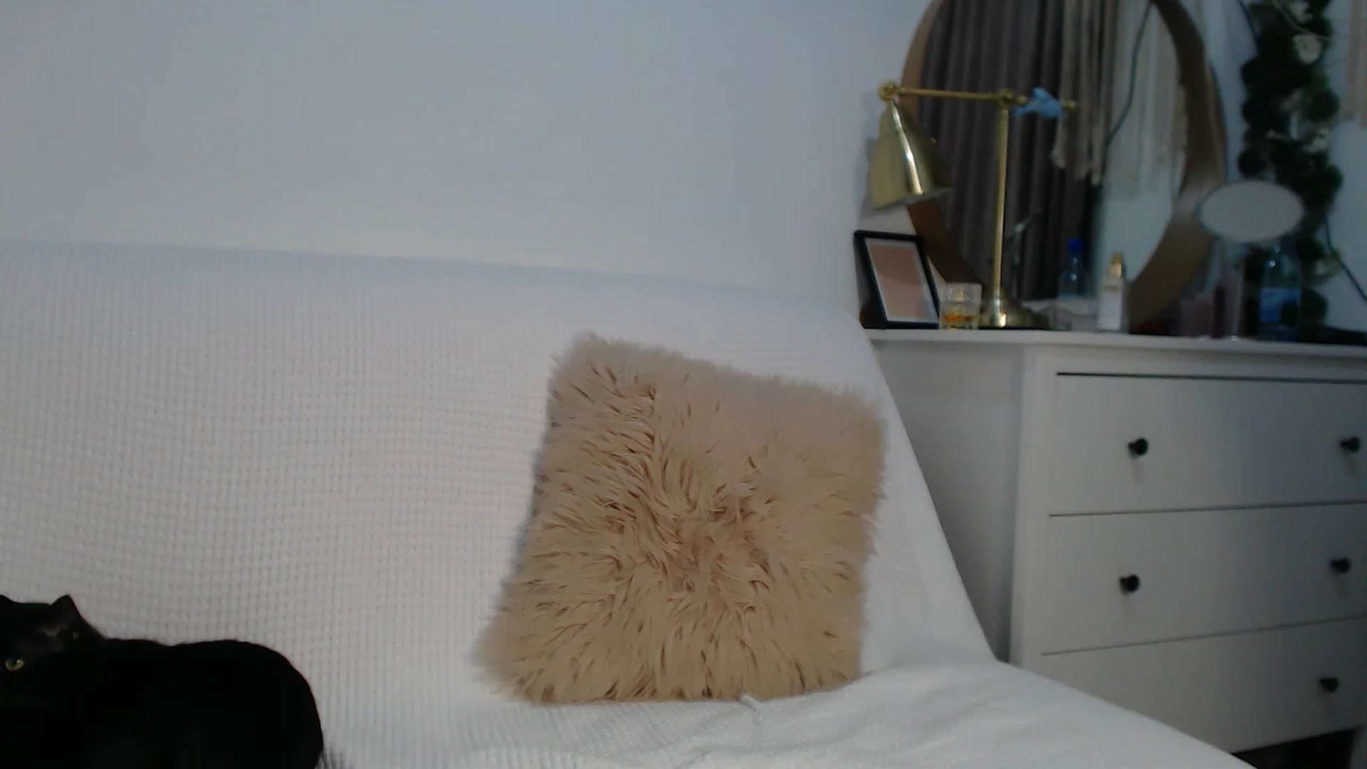 Gallery image thumbnail from HottieEva_'s myfreecams stream on, 11/22/2023, 01:54 image 15 of 20