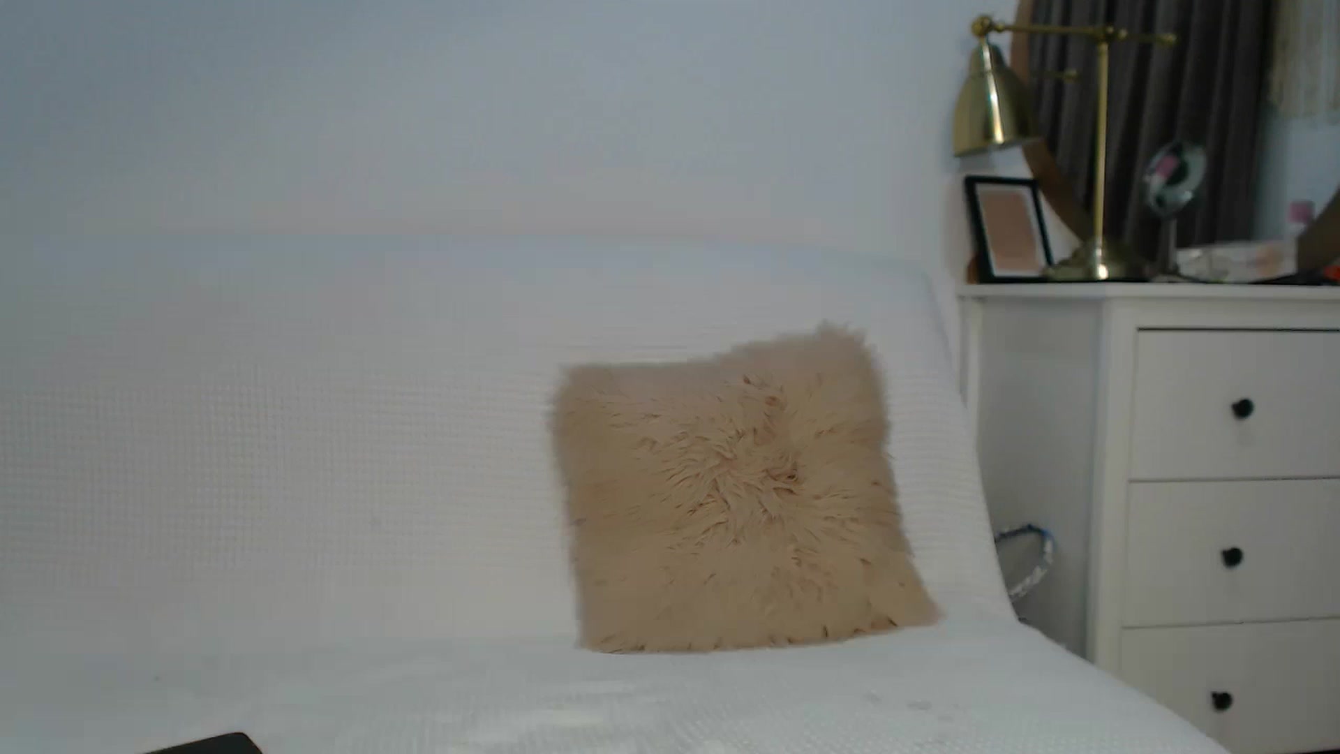 Gallery image thumbnail from HottieEva_'s myfreecams stream on, 12/05/2023, 24:06 image 18 of 20
