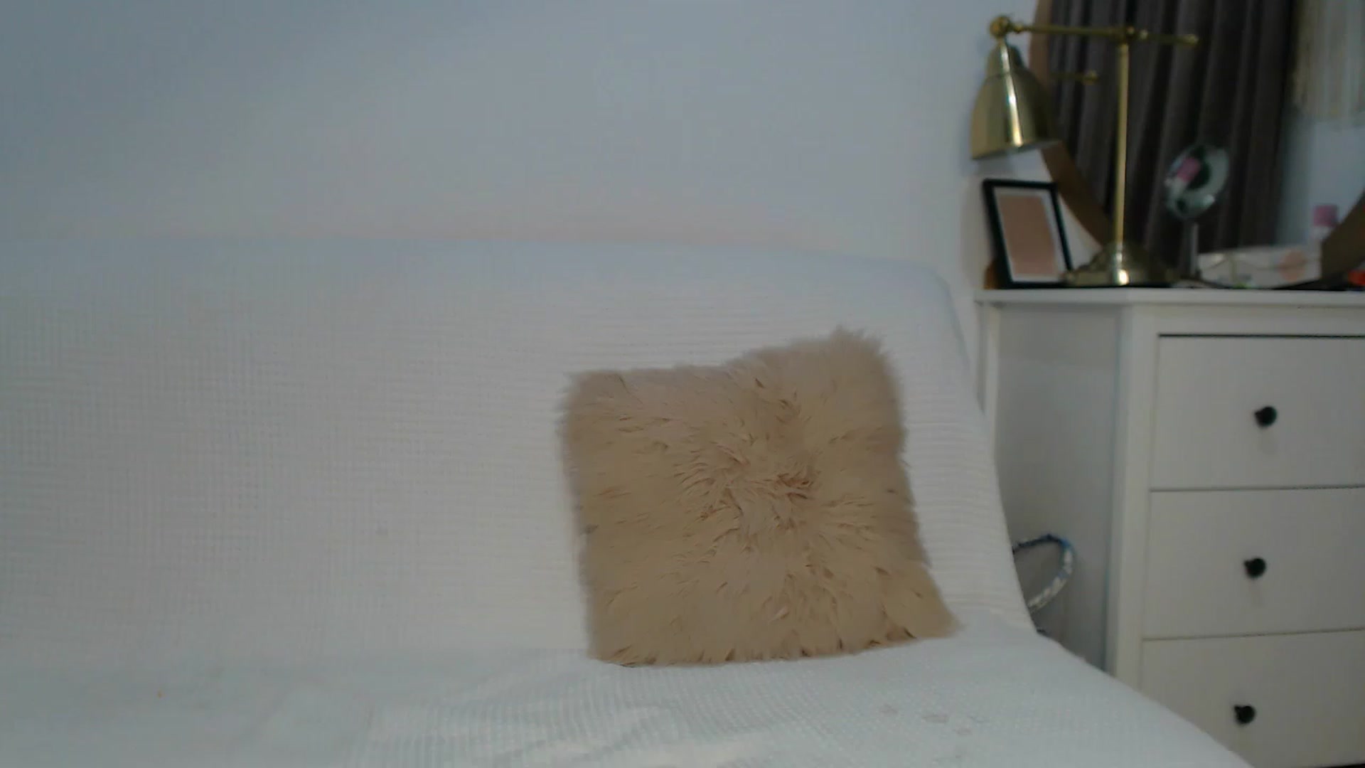 Gallery image thumbnail from HottieEva_'s myfreecams stream on, 12/05/2023, 24:06 image 1 of 20