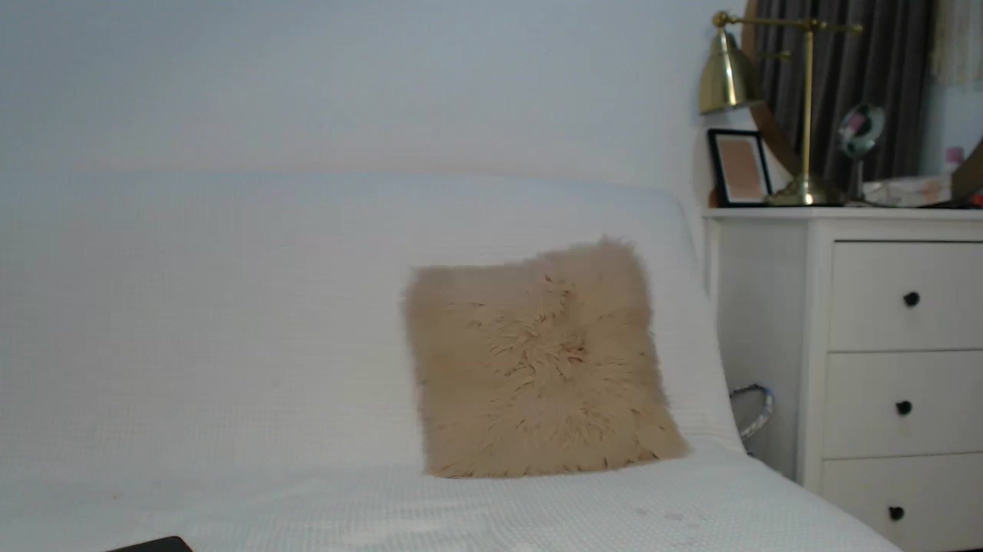 Gallery image thumbnail from HottieEva_'s myfreecams stream on, 12/05/2023, 24:06 image 17 of 20