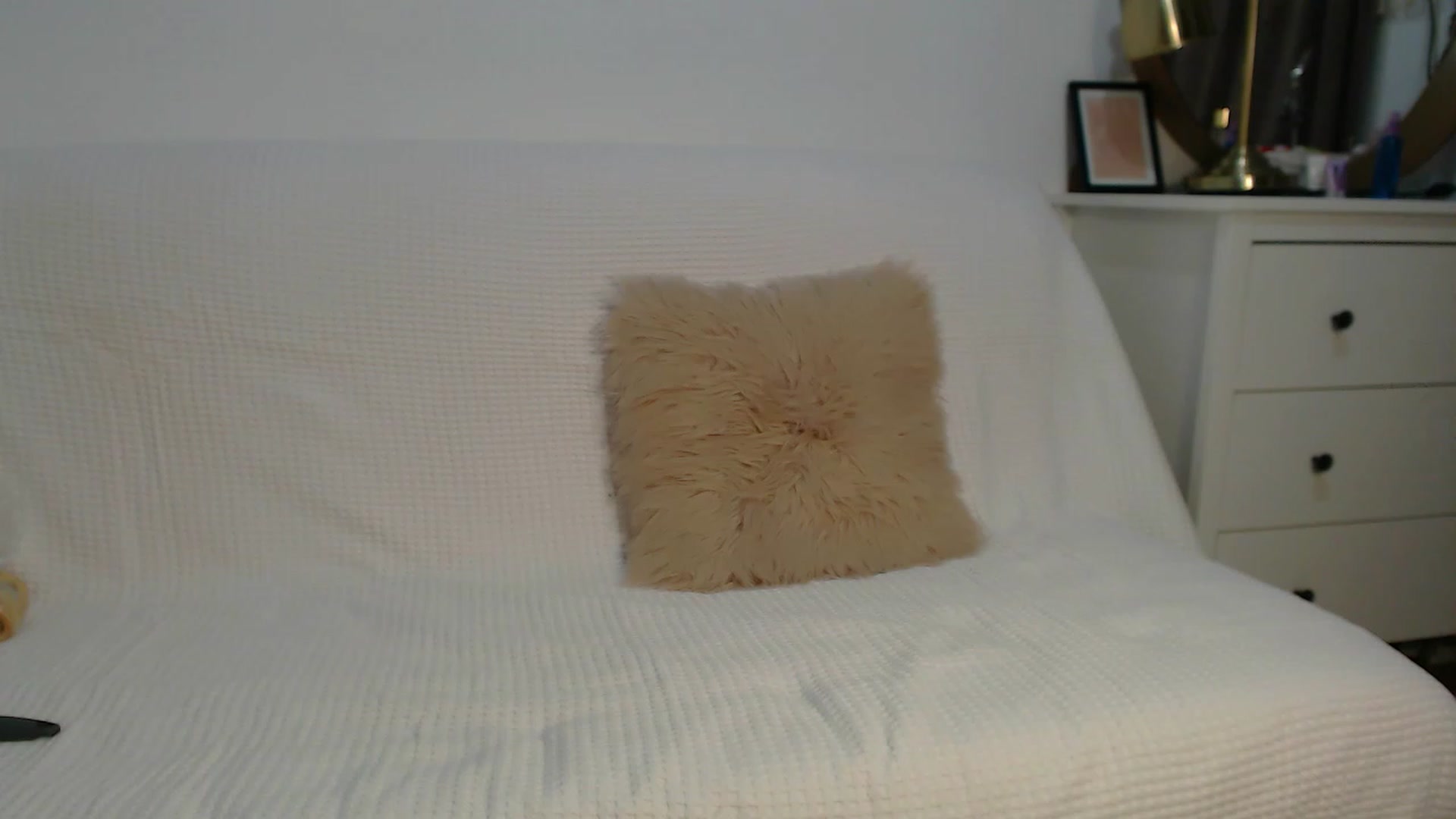 Gallery image thumbnail from HottieEva_'s myfreecams stream on, 12/06/2023, 24:35 image 19 of 20