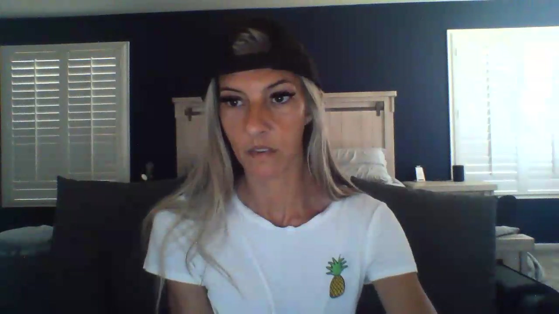 Gallery image thumbnail from Hotwifebre's myfreecams stream on, 08/11/2026, 16:58 image 17 of 20