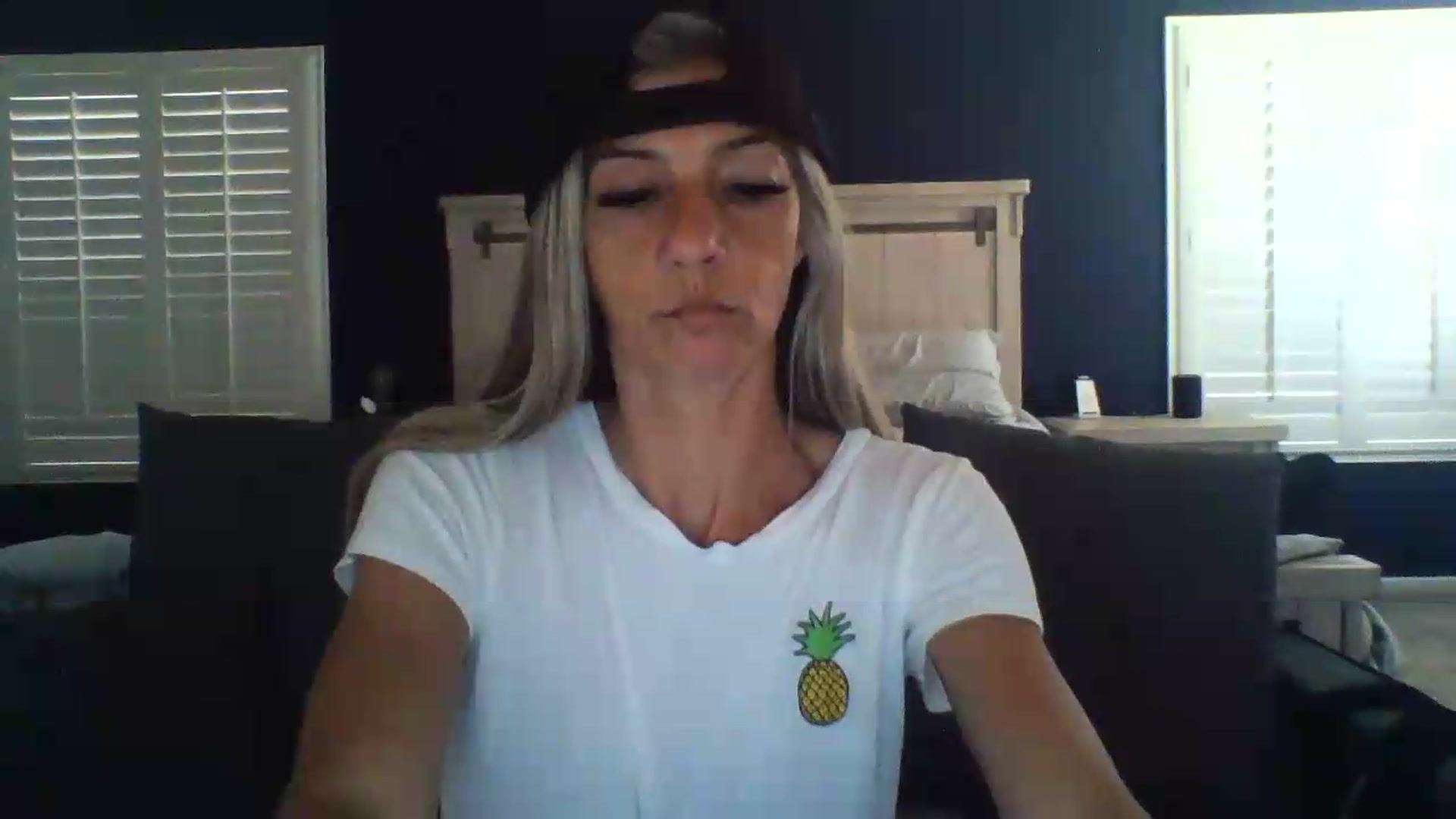 Gallery image thumbnail from Hotwifebre's myfreecams stream on, 08/11/2026, 16:58 image 6 of 20