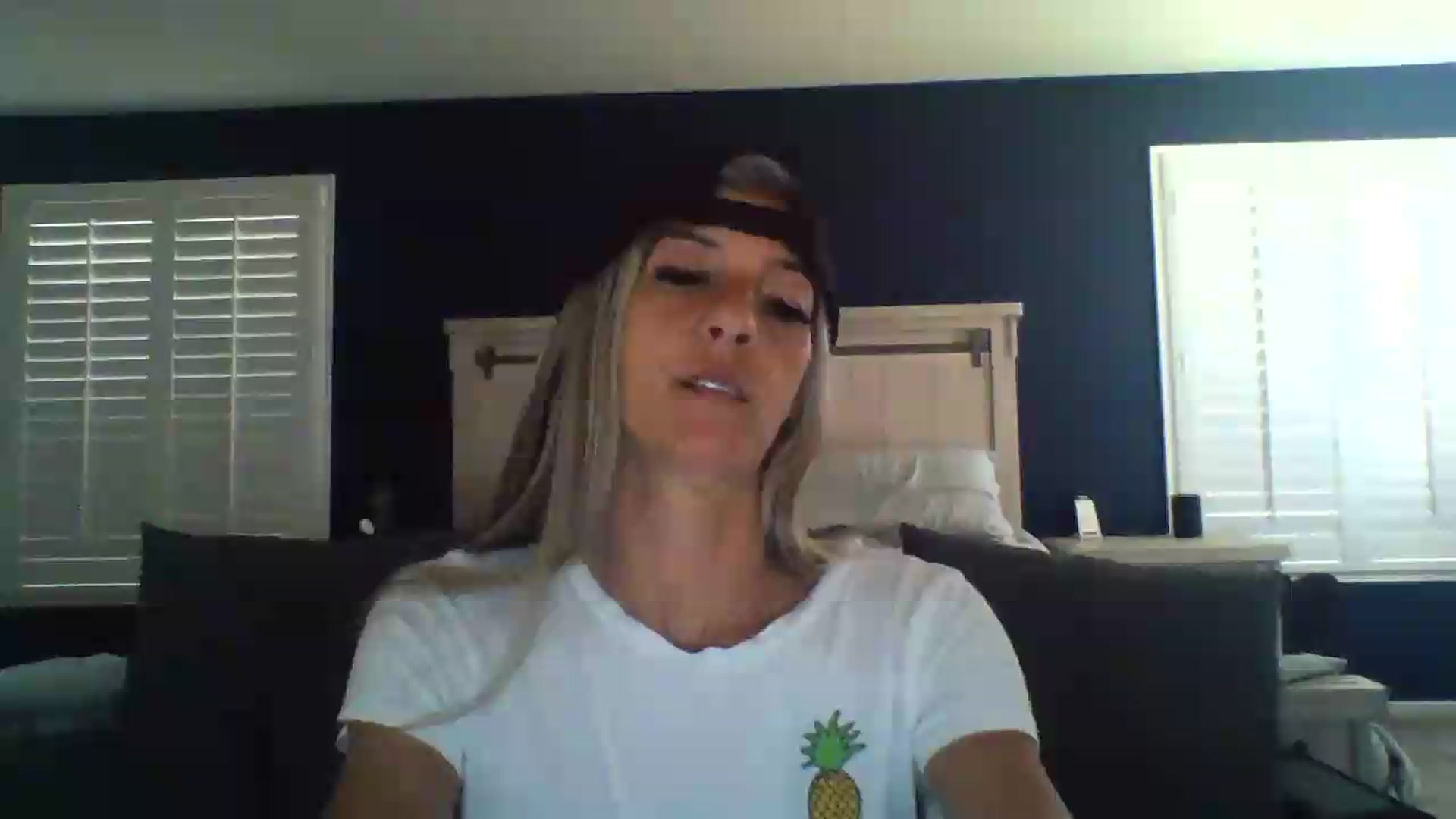 Gallery image thumbnail from Hotwifebre's myfreecams stream on, 08/11/2026, 16:58 image 8 of 20