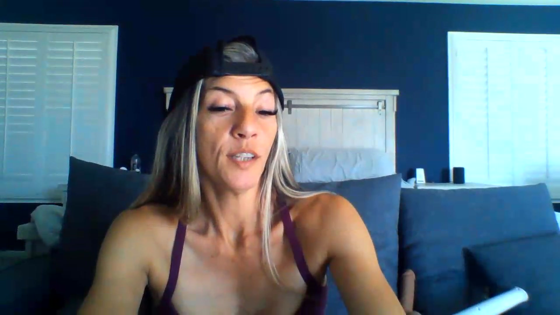 Gallery image thumbnail from Hotwifebre's myfreecams stream on, 09/03/2026, 16:52 image 19 of 20