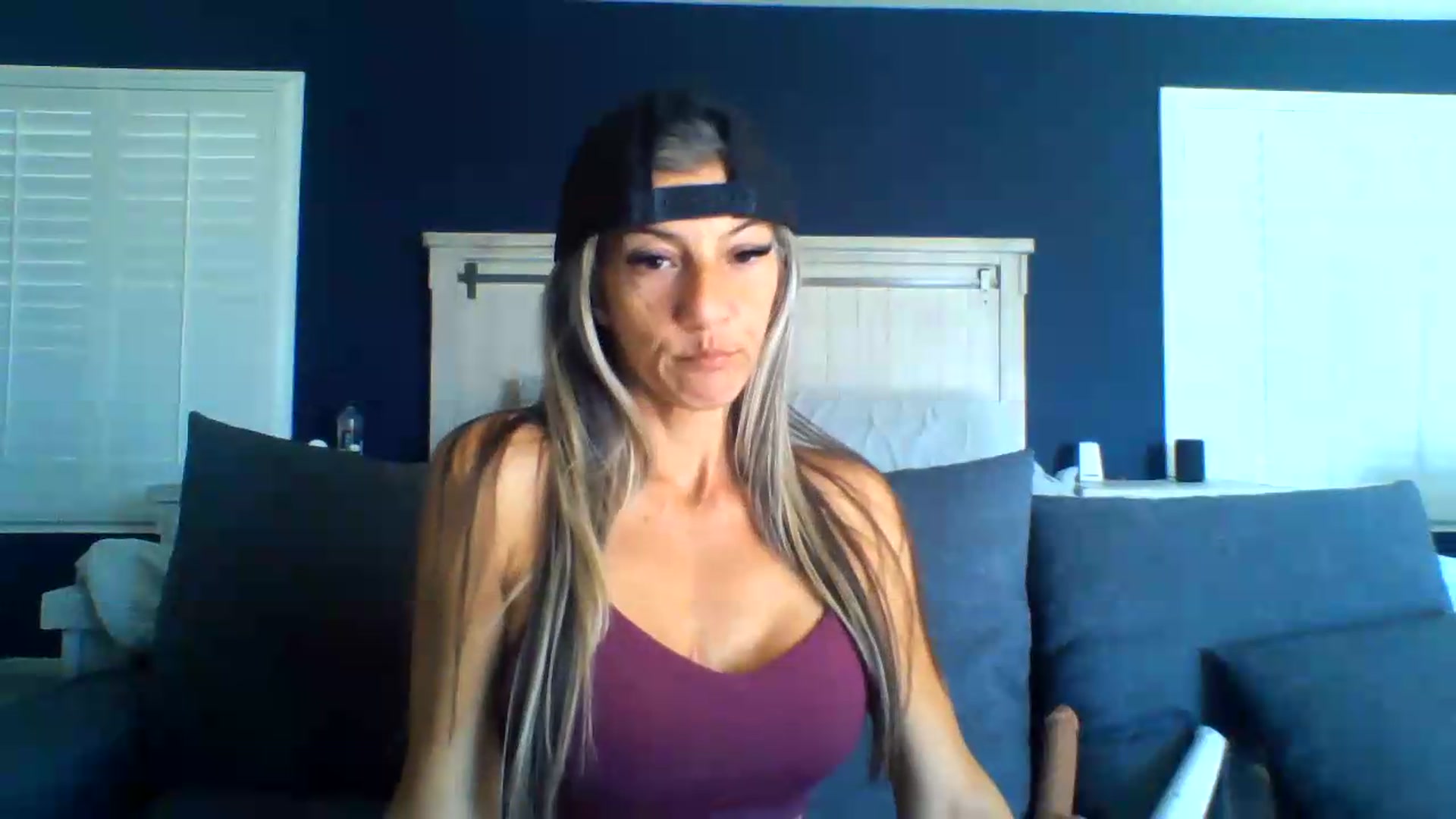Gallery image thumbnail from Hotwifebre's myfreecams stream on, 09/03/2026, 16:52 image 10 of 20
