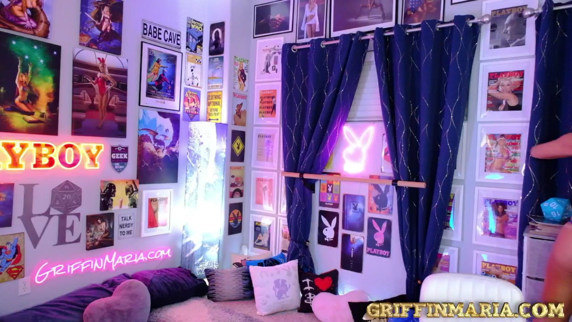 Gallery image thumbnail from House_of_G's myfreecams stream on, 09/21/2025, 02:05 image 16 of 20