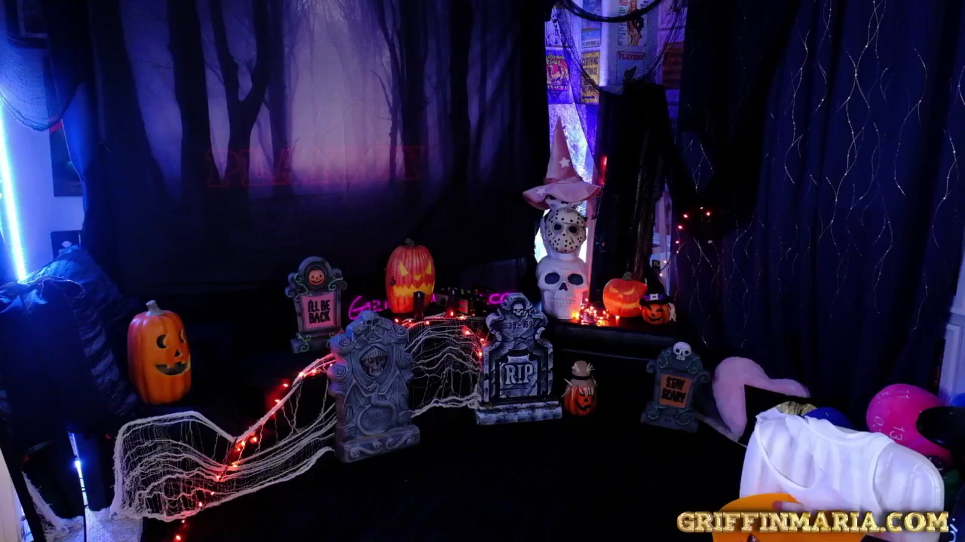 Gallery image thumbnail from House_of_G's myfreecams stream on, 10/28/2025, 24:46 image 16 of 20