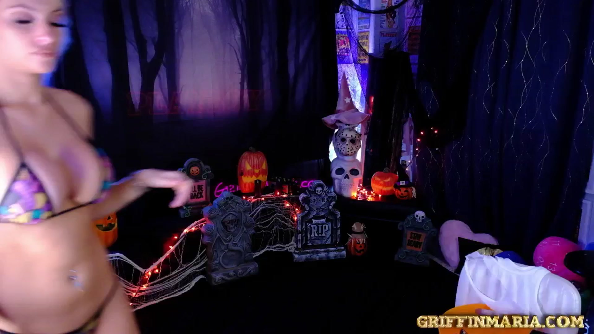 Gallery image thumbnail from House_of_G's myfreecams stream on, 10/28/2025, 24:46 image 17 of 20