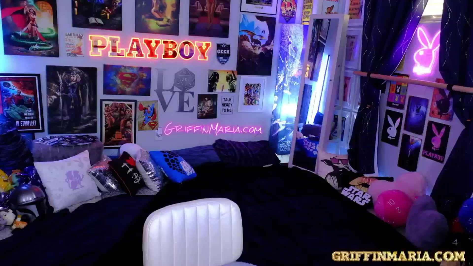 Gallery image thumbnail from House_of_G's myfreecams stream on, 01/10/2026, 24:41 image 4 of 20