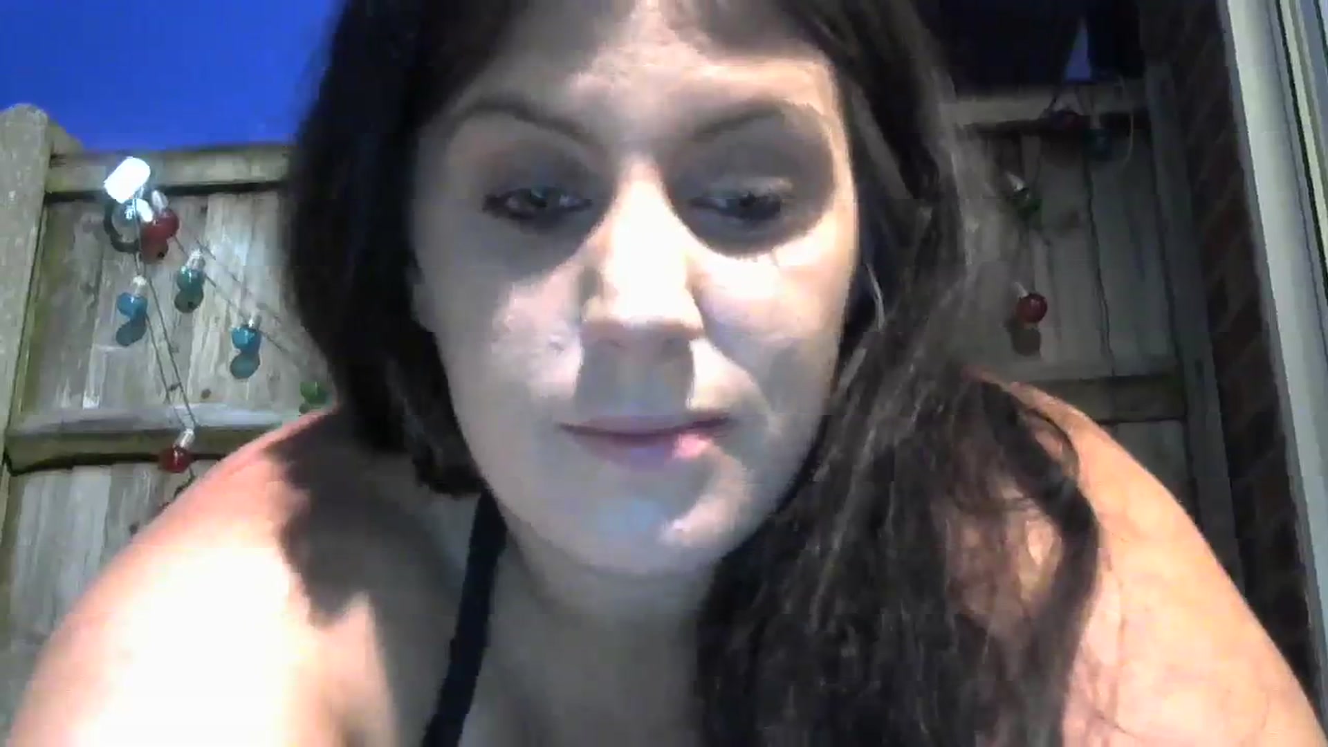 Gallery image thumbnail from Housewife2's myfreecams stream on, 09/01/2023, 19:31 image 6 of 20
