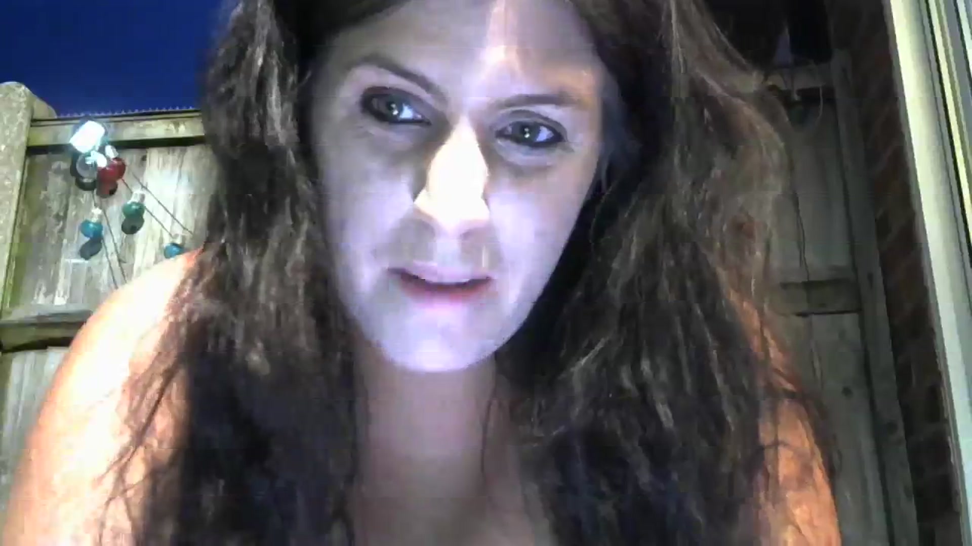 Gallery image thumbnail from Housewife2's myfreecams stream on, 09/01/2023, 19:31 image 15 of 20