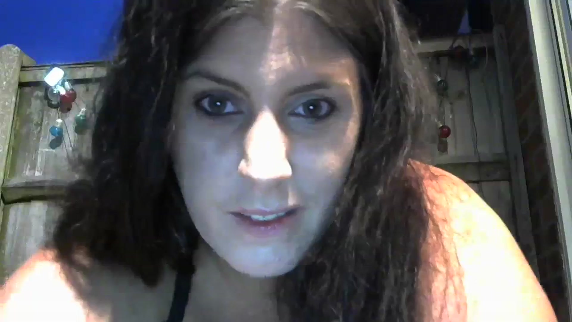 Gallery image thumbnail from Housewife2's myfreecams stream on, 09/01/2023, 19:31 image 8 of 20