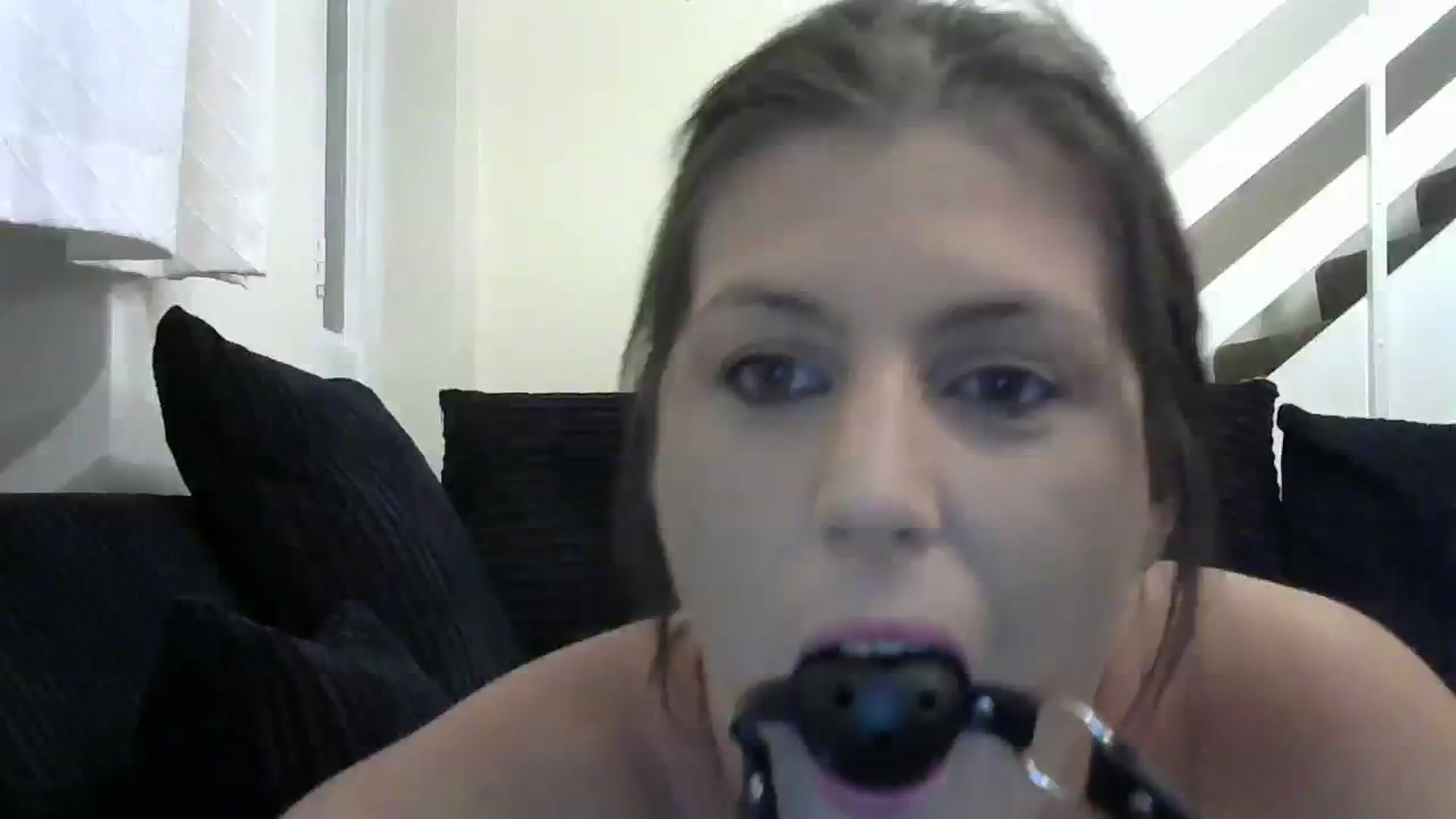 Gallery image thumbnail from Housewife2's myfreecams stream on, 09/05/2023, 19:54 image 4 of 20