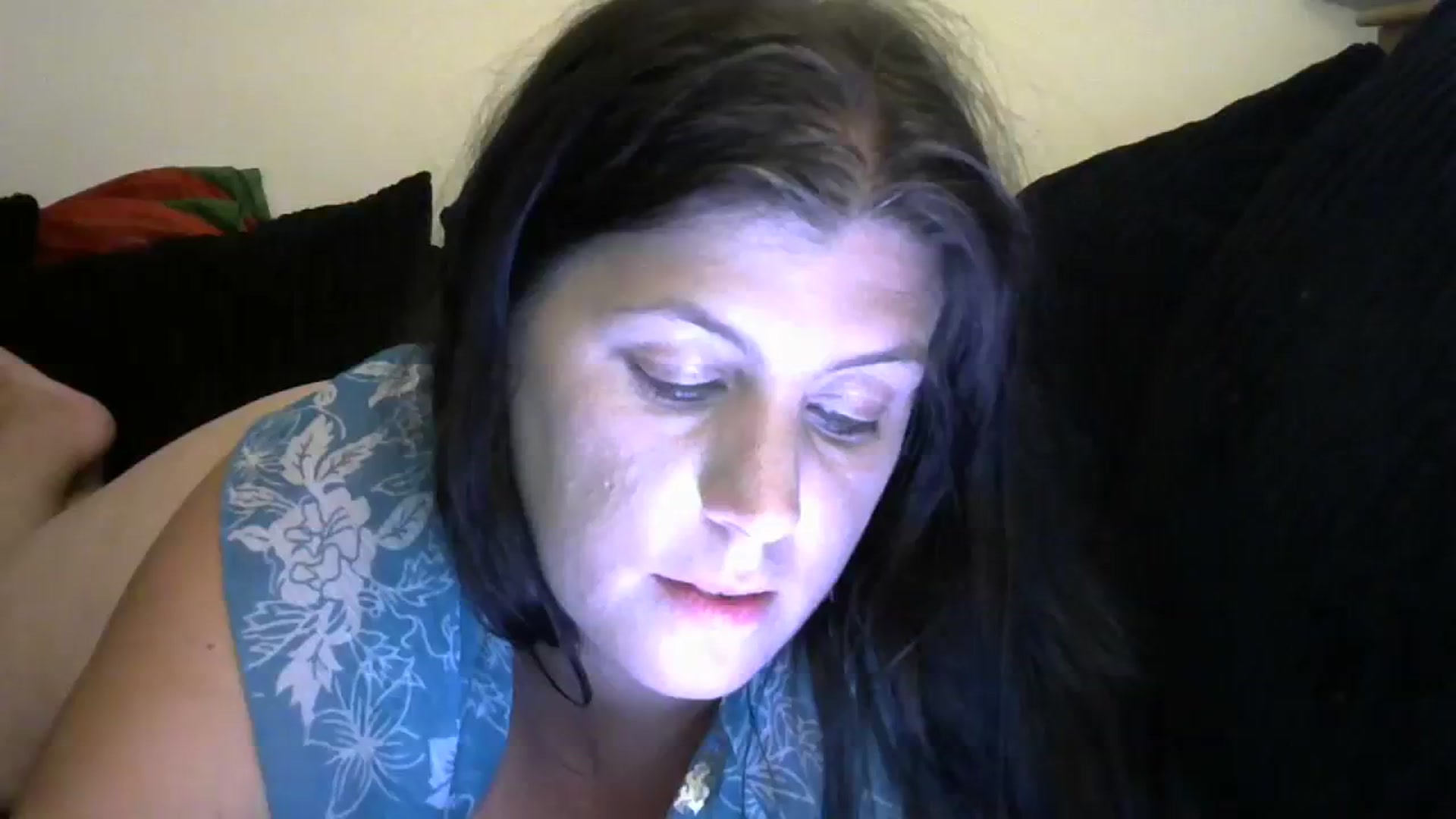 Gallery image thumbnail from Housewife2's myfreecams stream on, 09/10/2023, 01:52 image 10 of 20