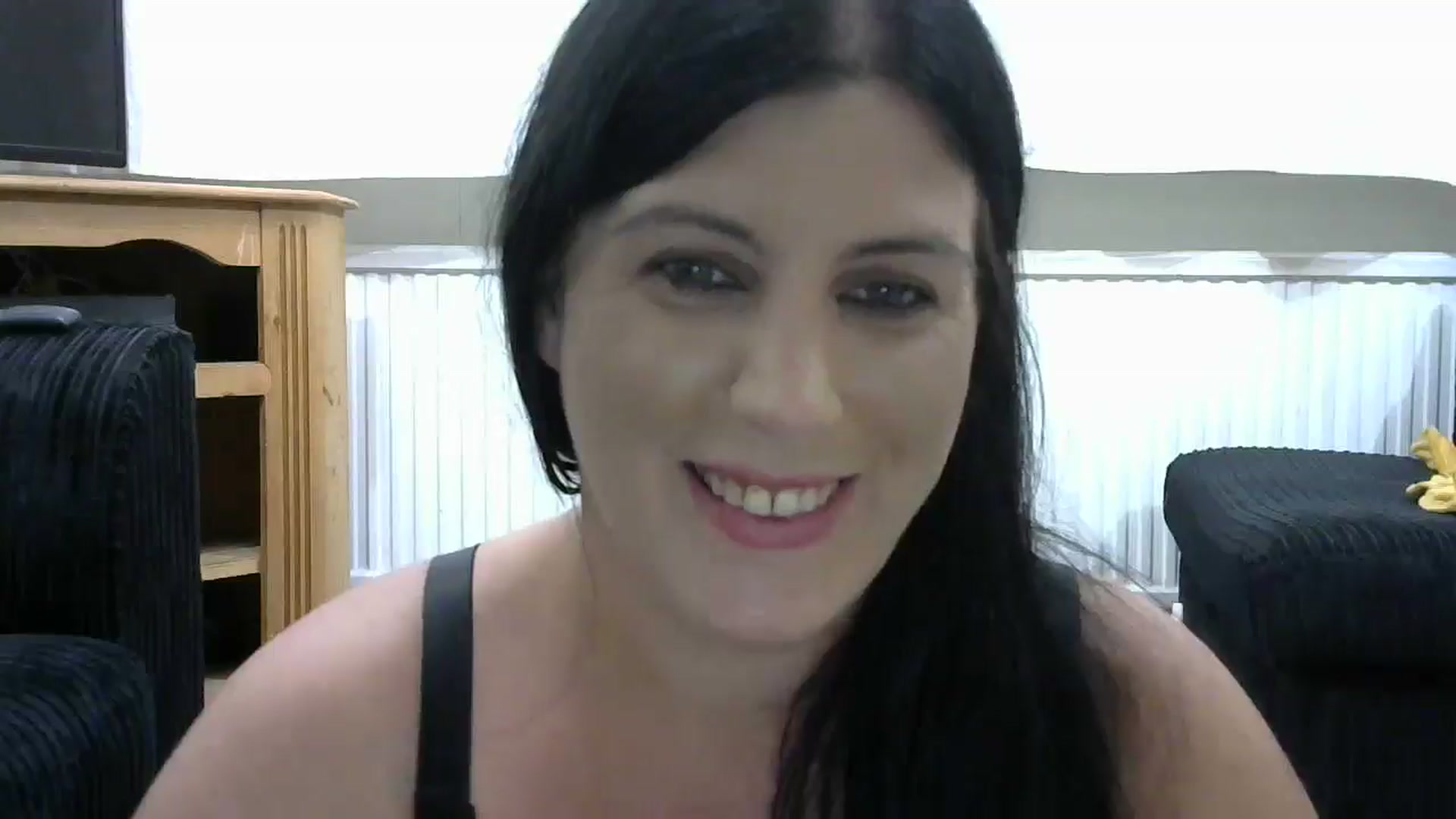 Gallery image thumbnail from Housewife2's myfreecams stream on, 09/02/2024, 24:00 image 19 of 20