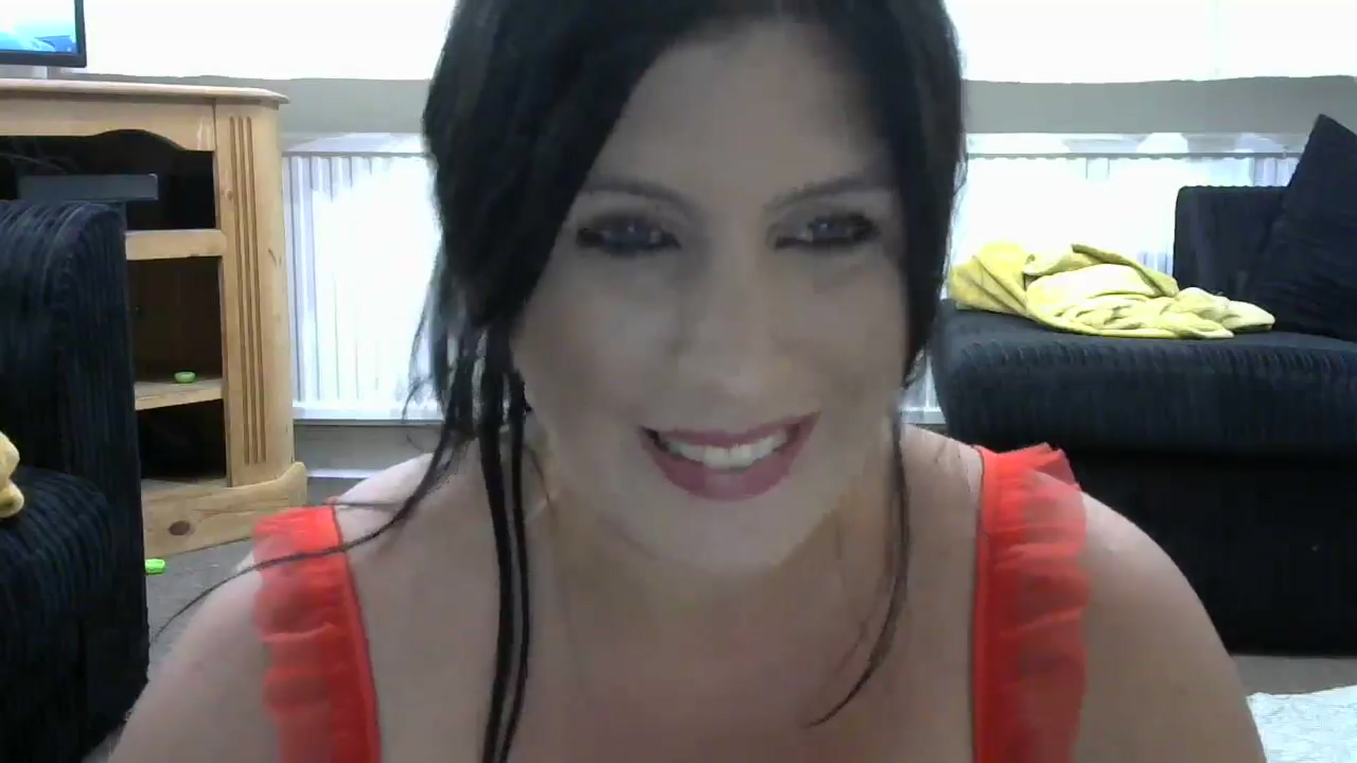 Gallery image thumbnail from Housewife2's myfreecams stream on, 09/08/2024, 20:25 image 17 of 20