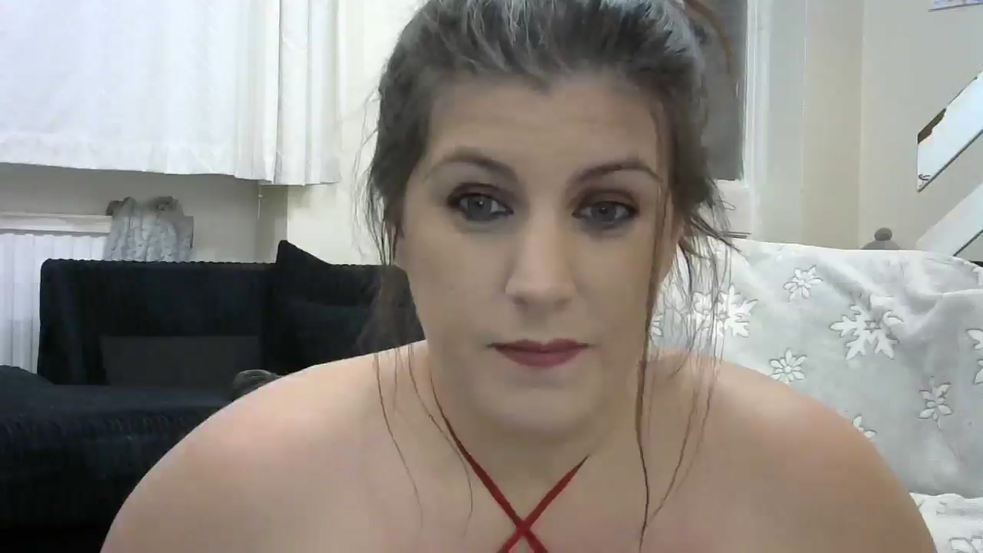 Gallery image thumbnail from Housewife2's myfreecams stream on, 01/01/2025, 23:09 image 11 of 20