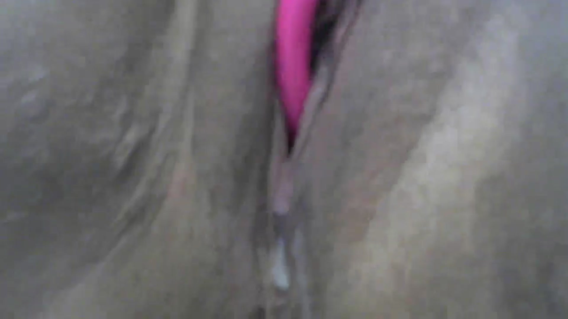 Gallery image thumbnail from Housewife2's myfreecams stream on, 05/01/2025, 21:03 image 18 of 20
