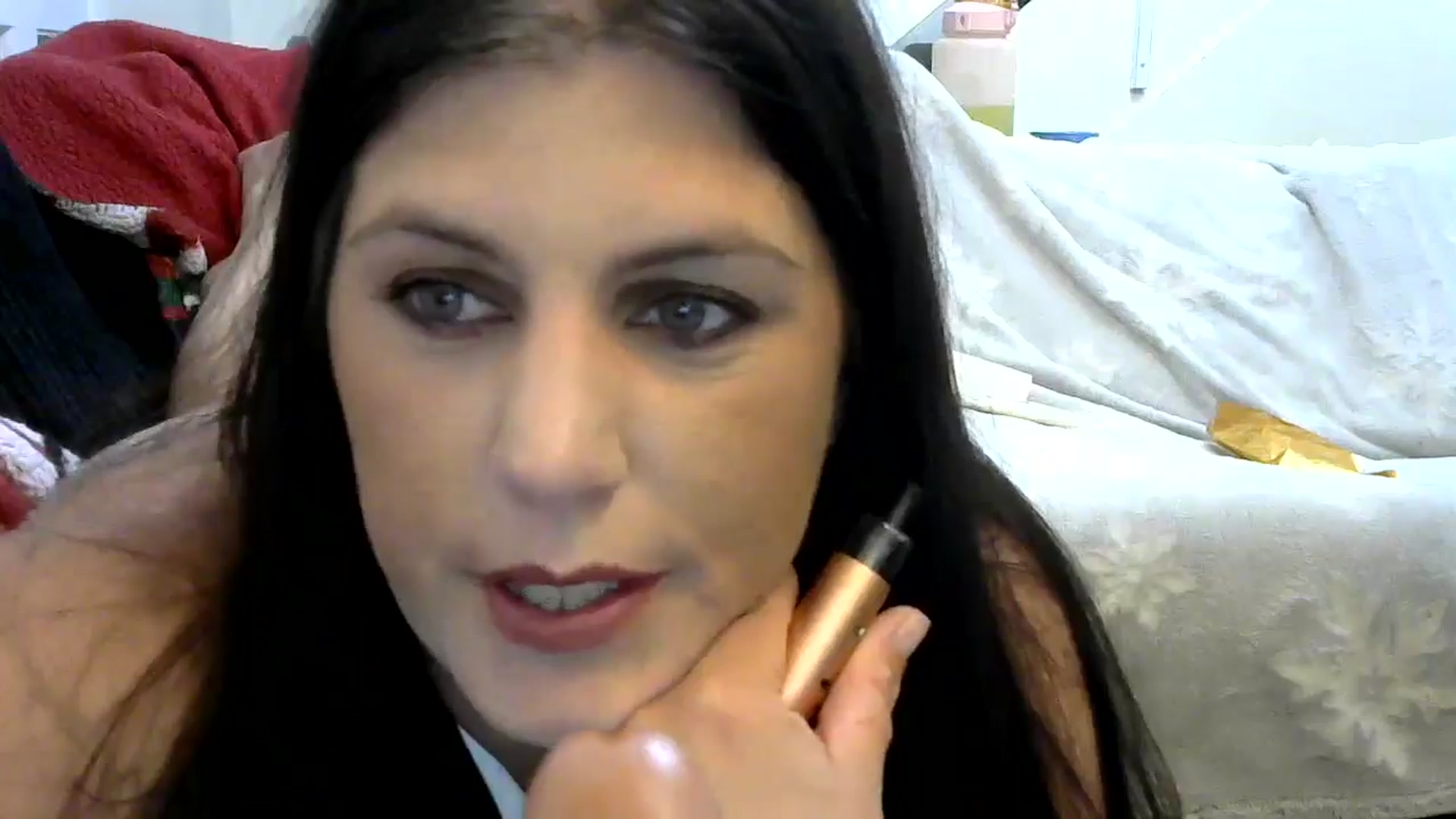 Gallery image thumbnail from Housewife2's myfreecams stream on, 05/23/2025, 23:56 image 12 of 20