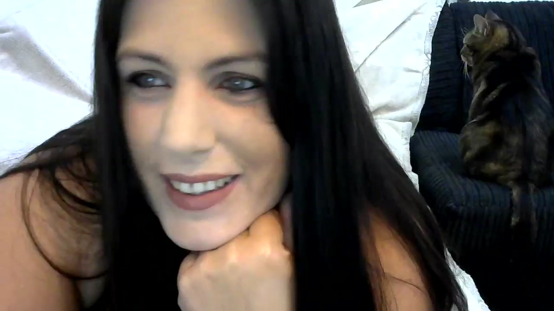 Gallery image thumbnail from Housewife2's myfreecams stream on, 06/01/2025, 21:48 image 1 of 20