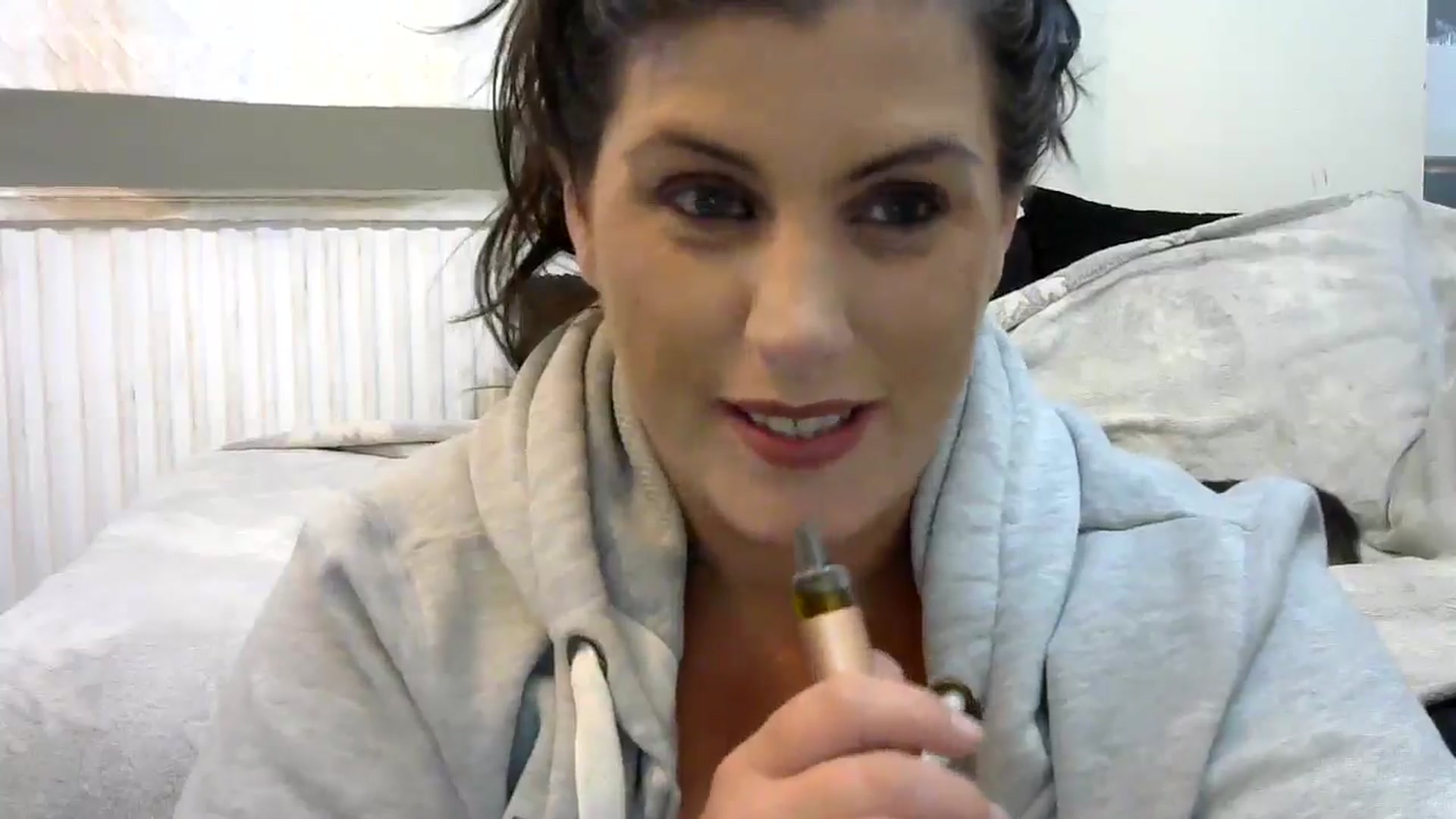 Gallery image thumbnail from Housewife2's myfreecams stream on, 06/12/2025, 24:59 image 10 of 20