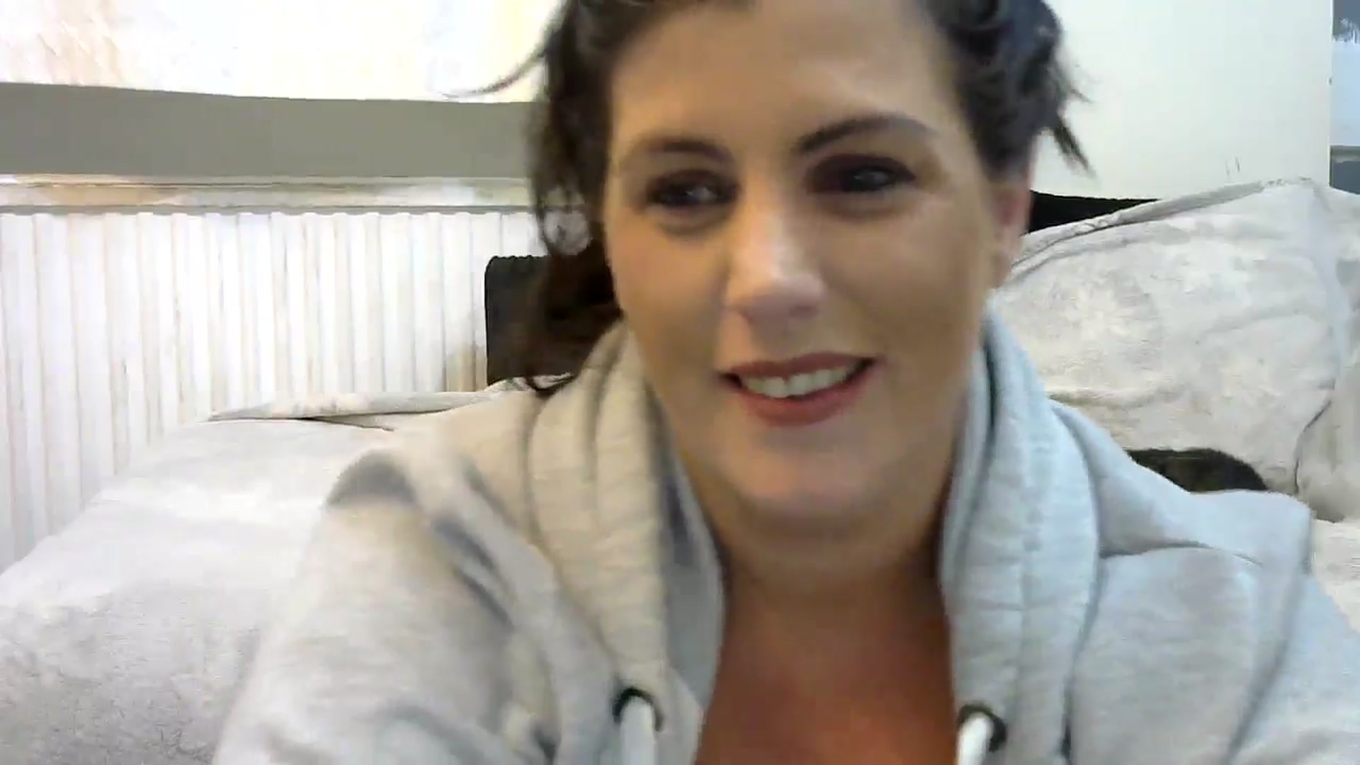 Gallery image thumbnail from Housewife2's myfreecams stream on, 06/12/2025, 24:59 image 11 of 20