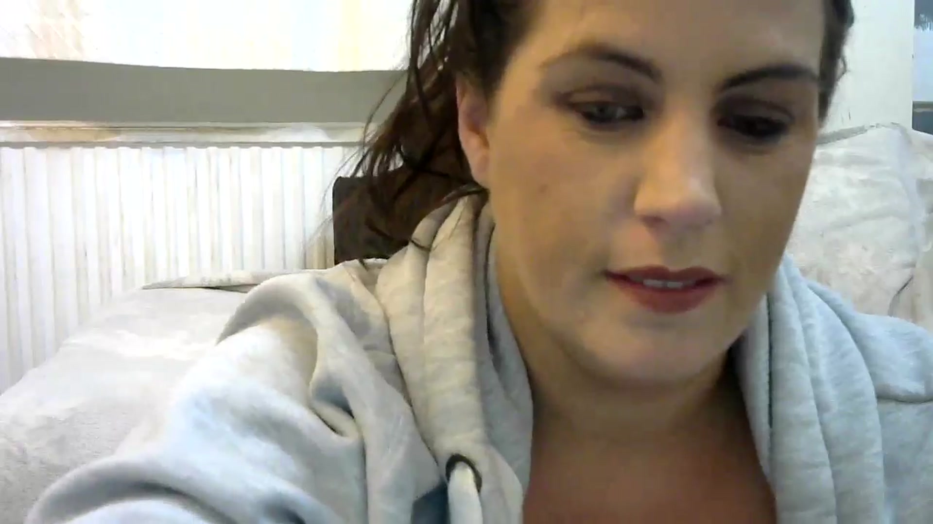 Gallery image thumbnail from Housewife2's myfreecams stream on, 06/12/2025, 24:59 image 15 of 20