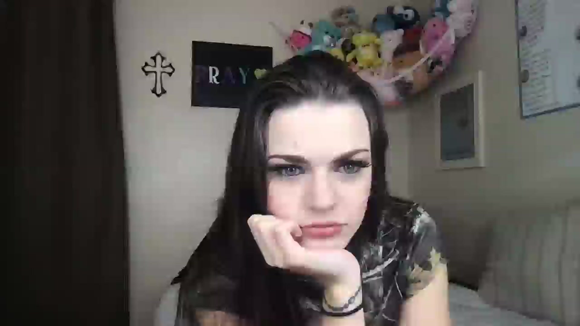 Gallery image thumbnail from Houstonangel's myfreecams stream on, 11/04/2025, 17:26 image 2 of 20