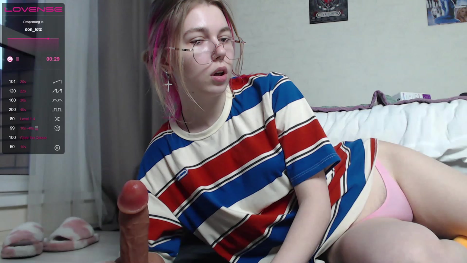Gallery image thumbnail from HoveyKey's myfreecams stream on, 03/27/2023, 13:04 image 13 of 20
