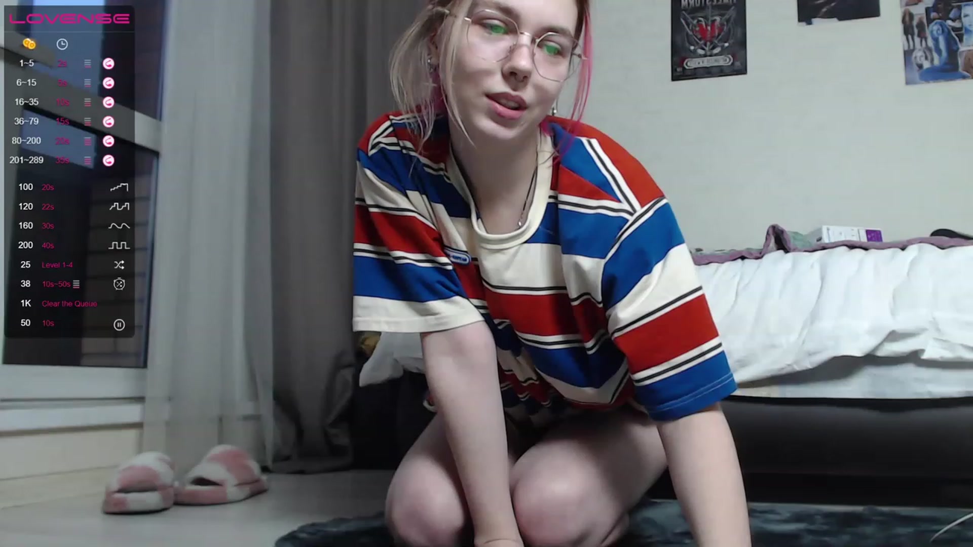 Gallery image thumbnail from HoveyKey's myfreecams stream on, 03/27/2023, 13:04 image 18 of 20
