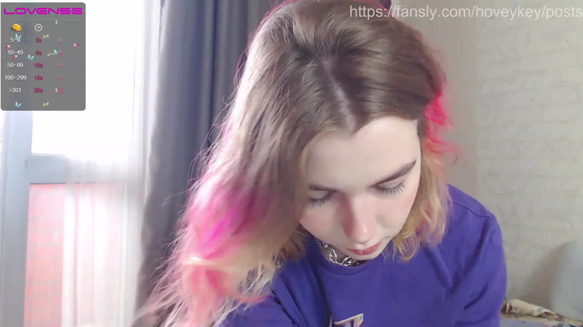 Gallery image thumbnail from HoveyKey's myfreecams stream on, 06/28/2023, 09:24 image 19 of 20