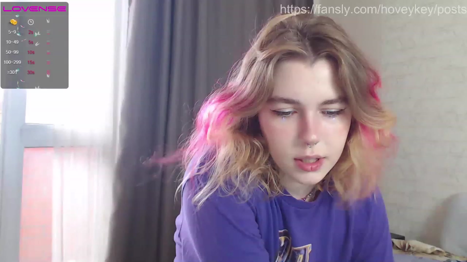 Gallery image thumbnail from HoveyKey's myfreecams stream on, 06/28/2023, 09:24 image 18 of 20