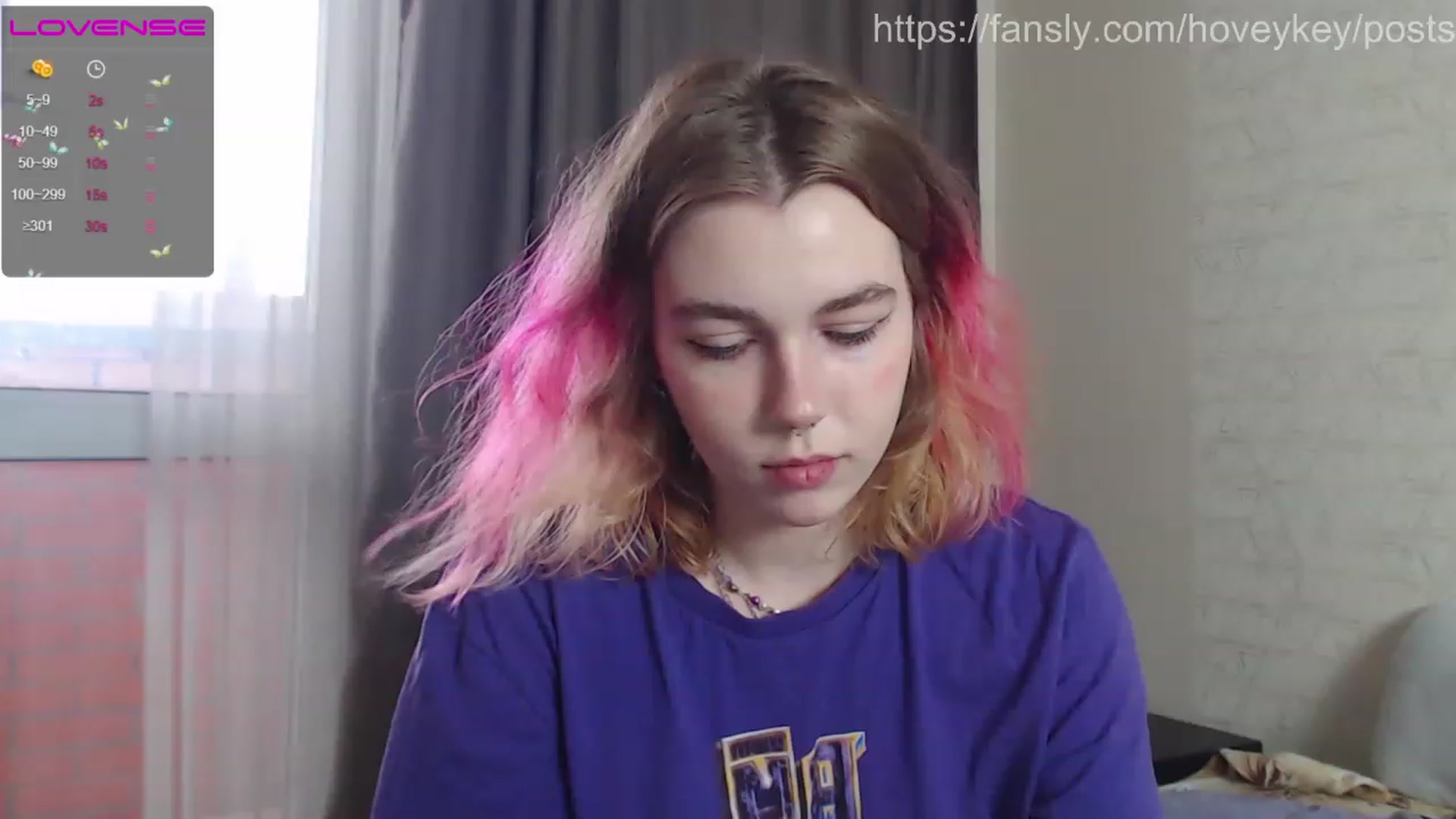 Gallery image thumbnail from HoveyKey's myfreecams stream on, 06/28/2023, 09:24 image 12 of 20