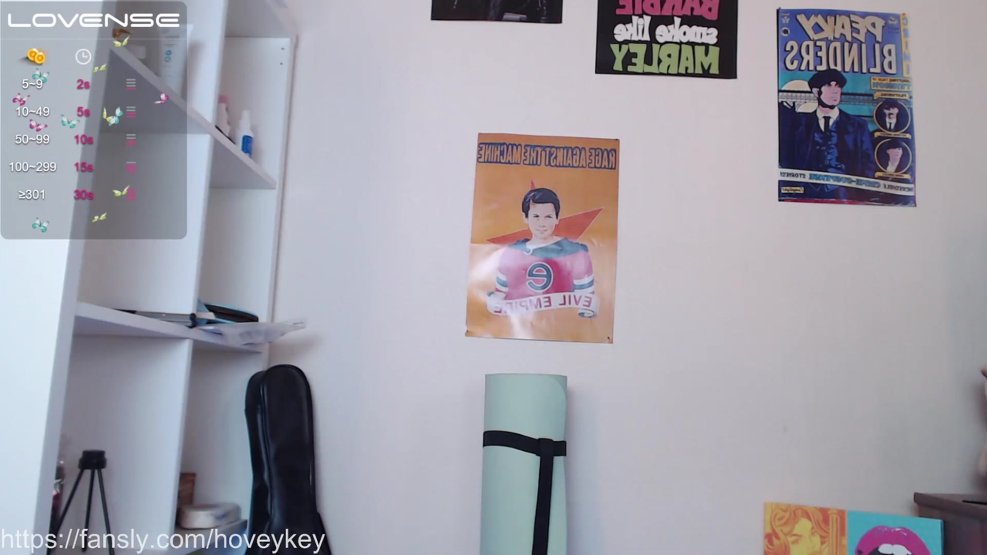 Gallery image thumbnail from HoveyKey's myfreecams stream on, 07/16/2023, 14:24 image 4 of 20