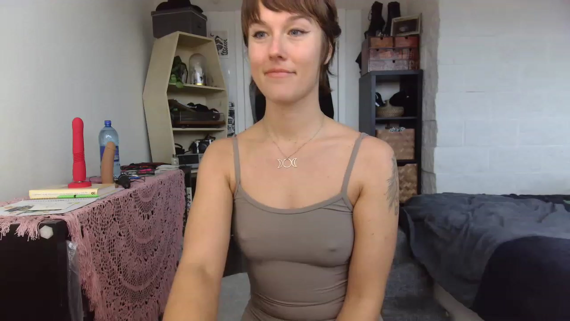 Gallery image thumbnail from HowardCockley's myfreecams stream on, 02/20/2023, 20:30 image 7 of 20