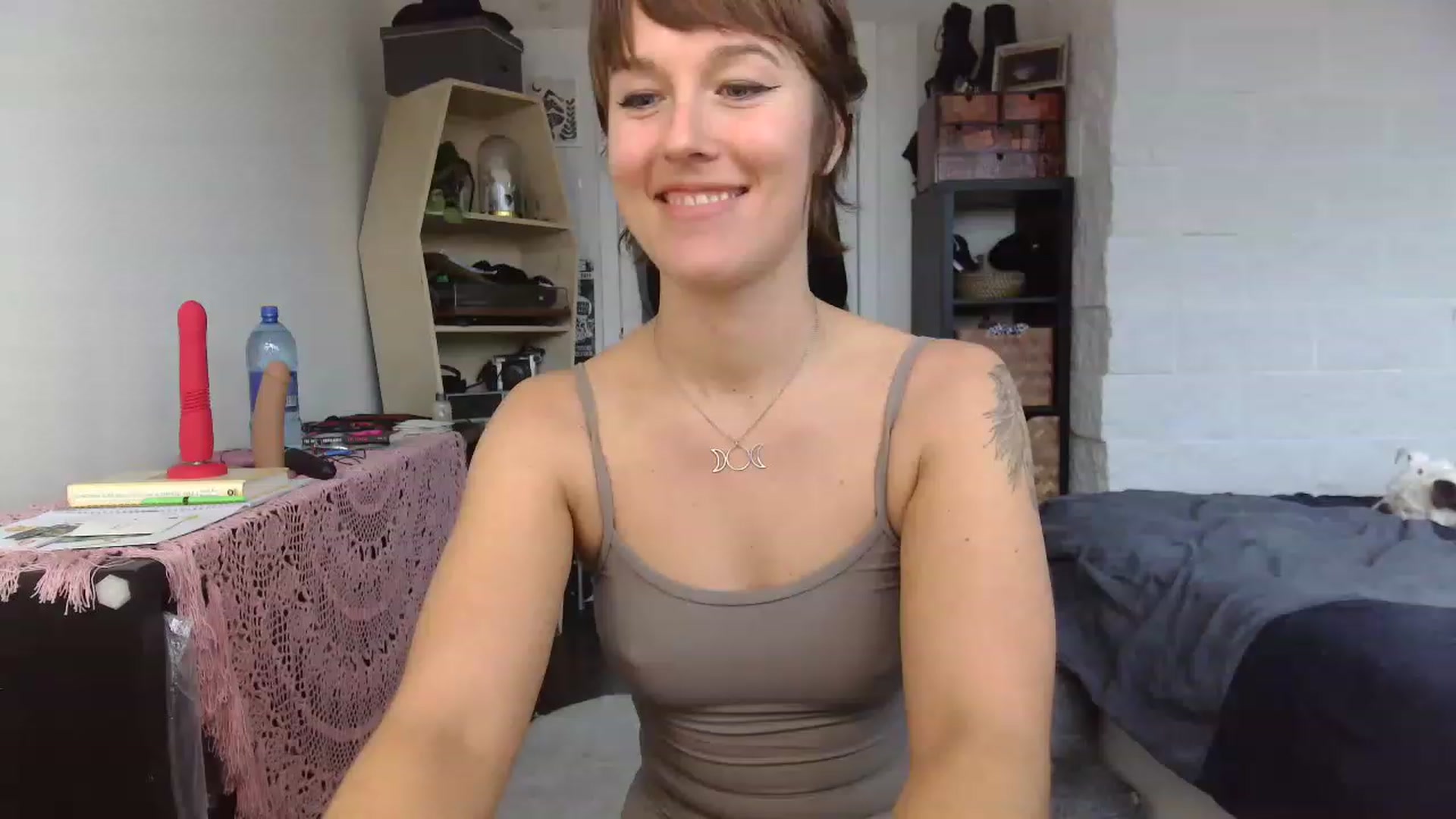 Gallery image thumbnail from HowardCockley's myfreecams stream on, 02/20/2023, 20:30 image 14 of 20