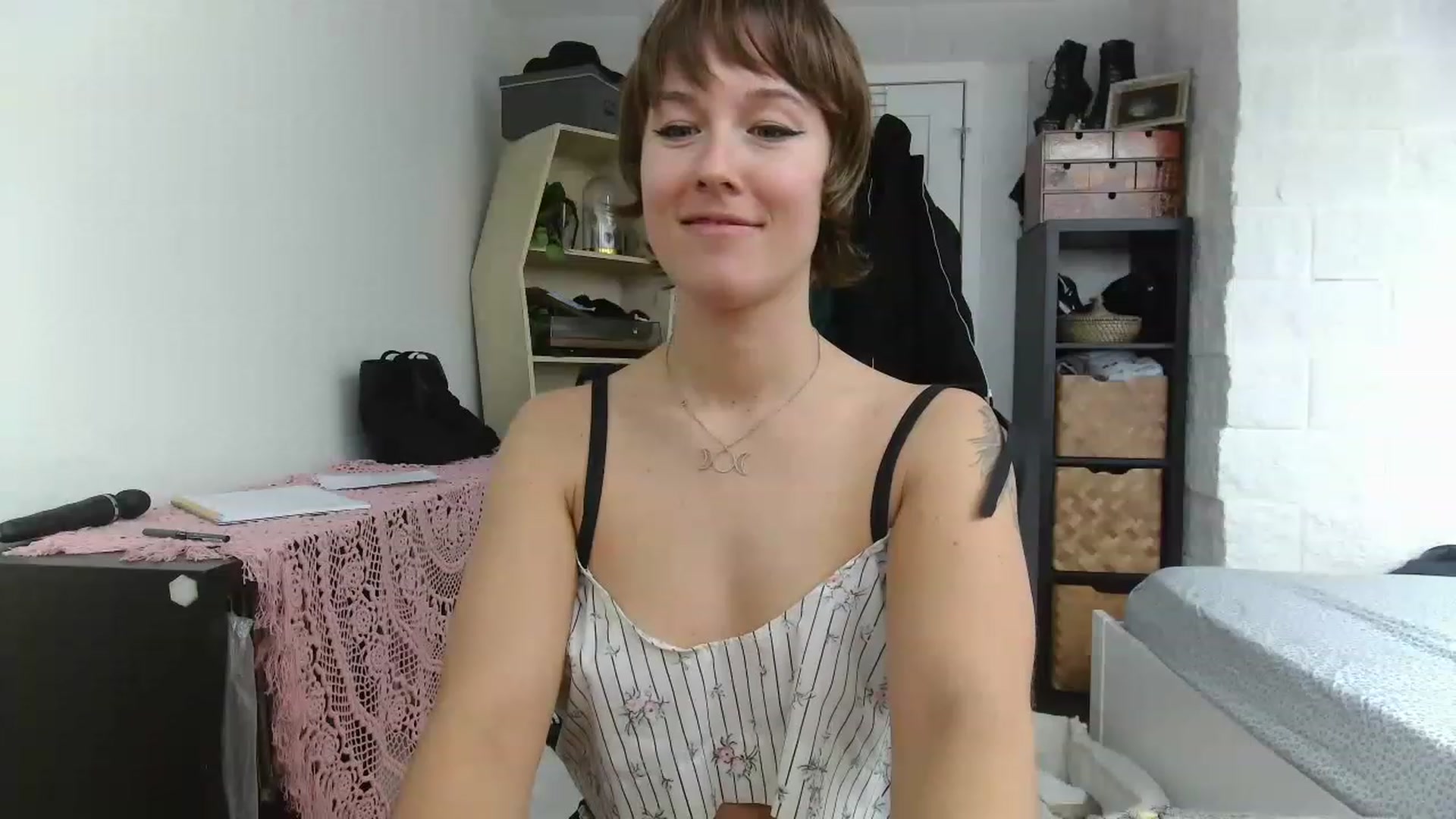 Gallery image thumbnail from HowardCockley's myfreecams stream on, 03/01/2023, 18:55 image 12 of 20