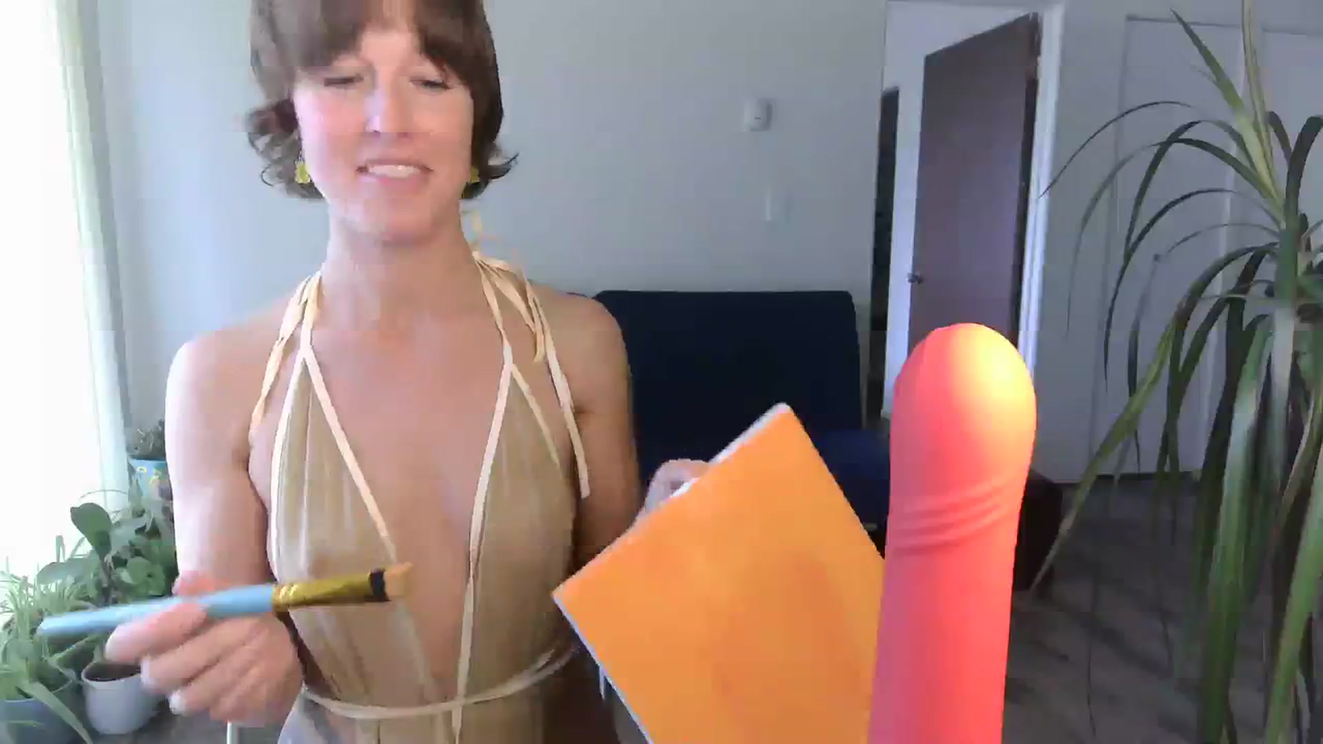 Gallery image thumbnail from HowardCockley's myfreecams stream on, 04/21/2023, 23:07 image 6 of 20
