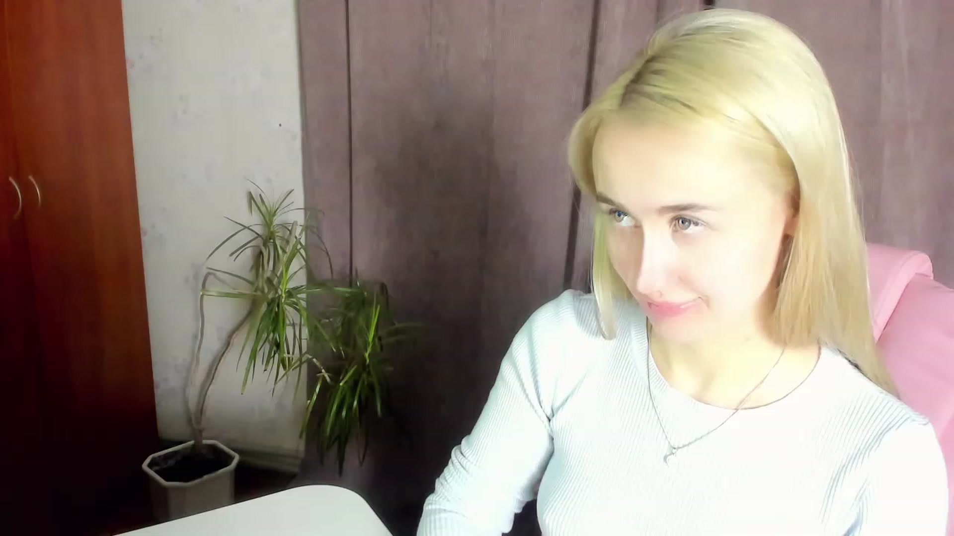 Gallery image thumbnail from Hrettel's myfreecams stream on, 01/18/2023, 18:13 image 1 of 20