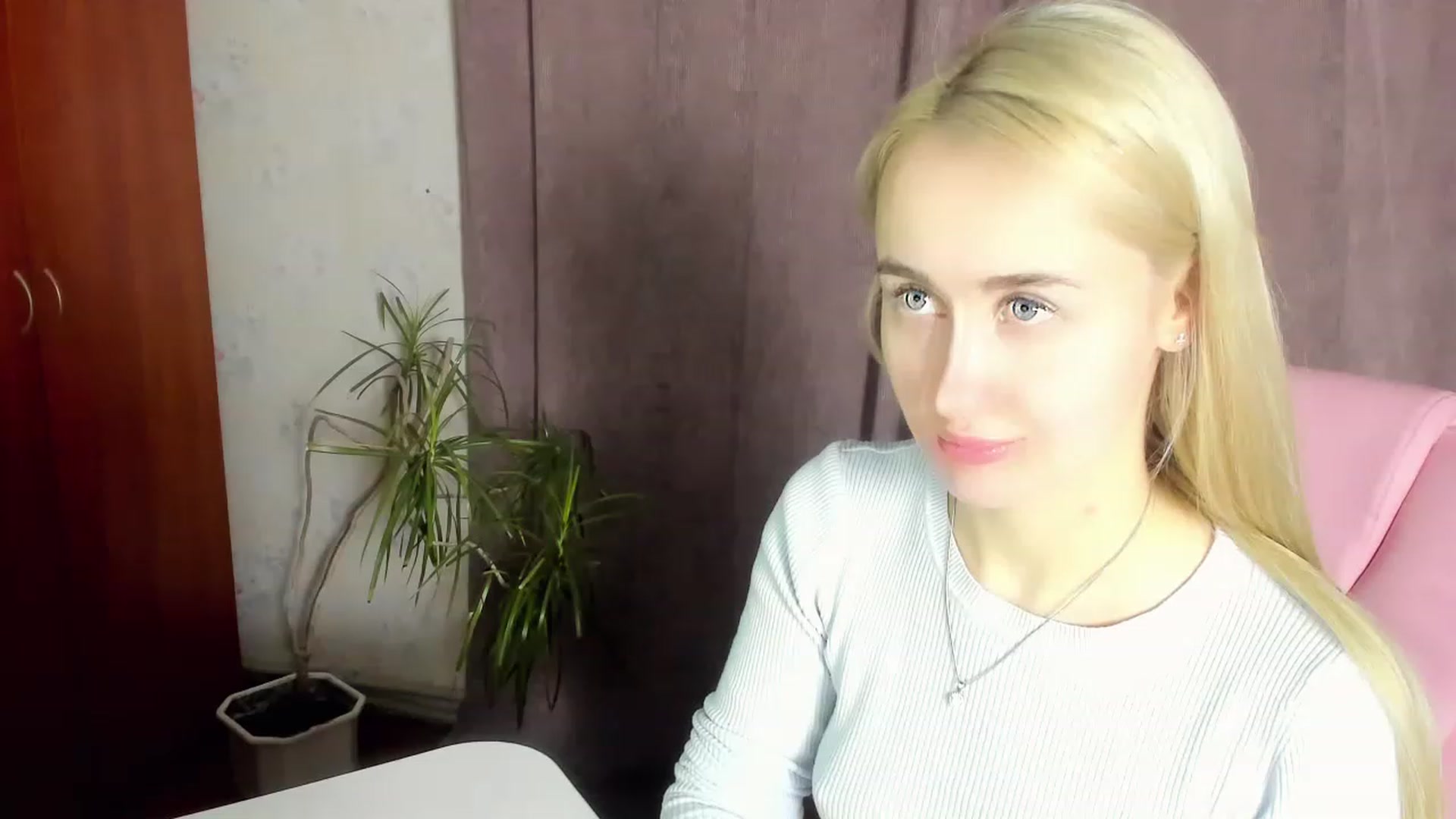 Gallery image thumbnail from Hrettel's myfreecams stream on, 01/18/2023, 18:13 image 17 of 20