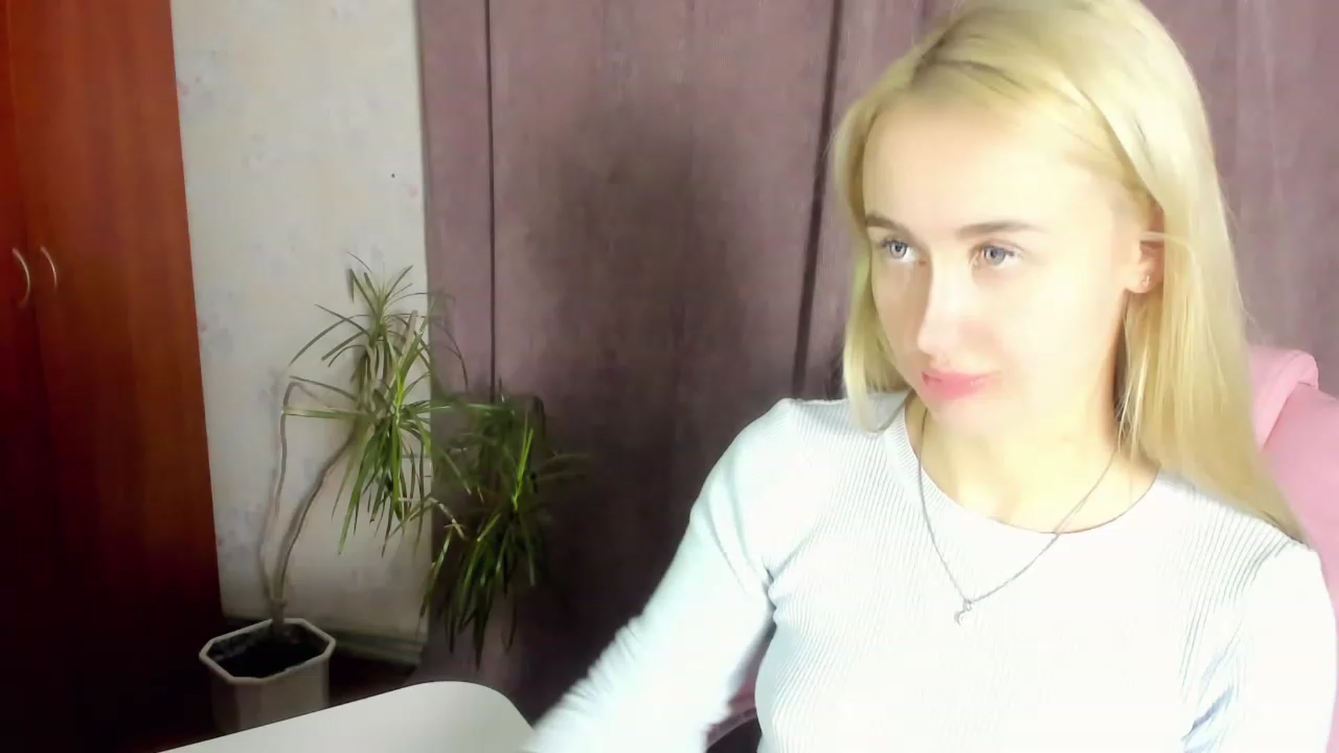Gallery image thumbnail from Hrettel's myfreecams stream on, 01/18/2023, 18:13 image 10 of 20